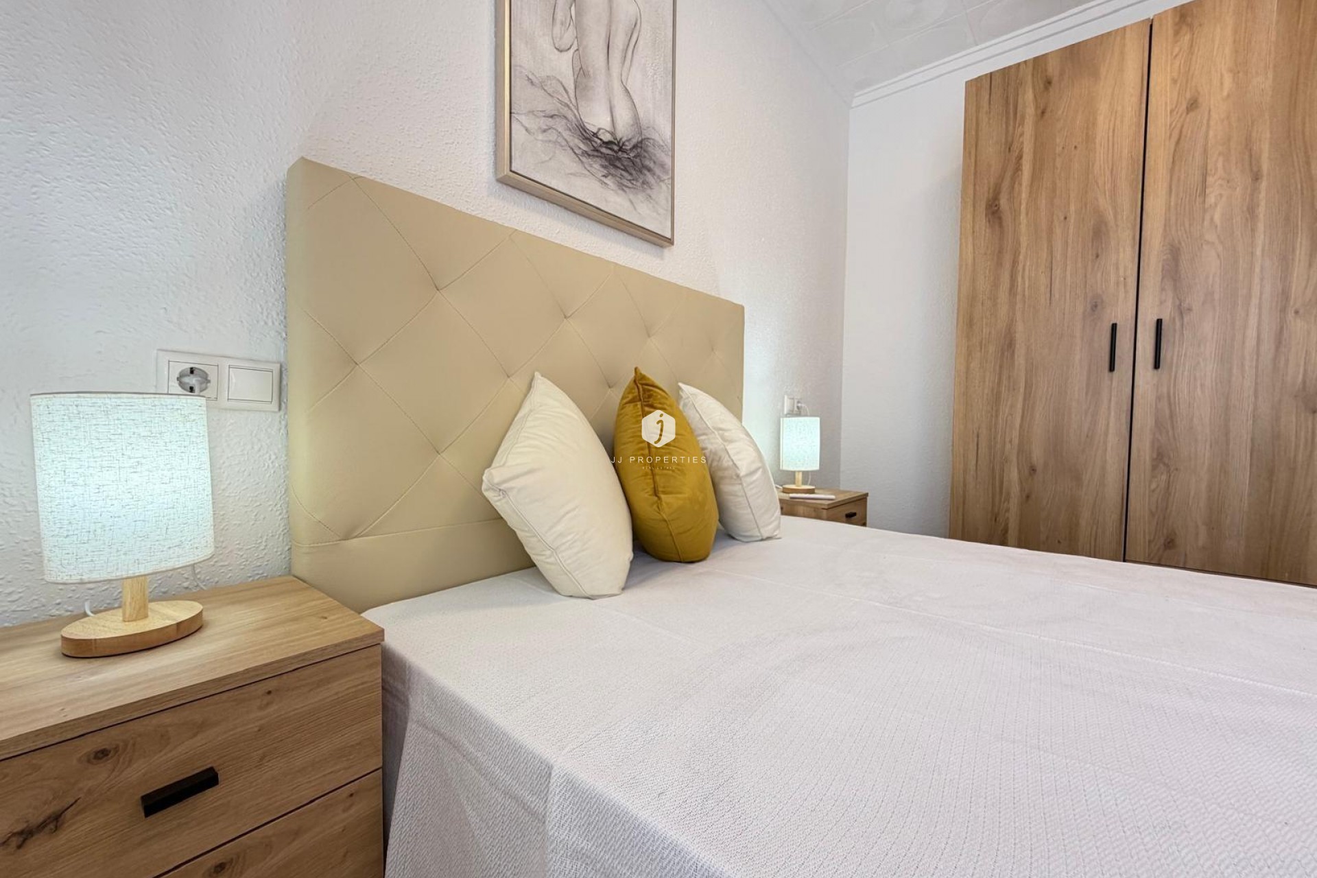 Aus zweiter Hand - Bungalow -
Torrevieja - El Limonar