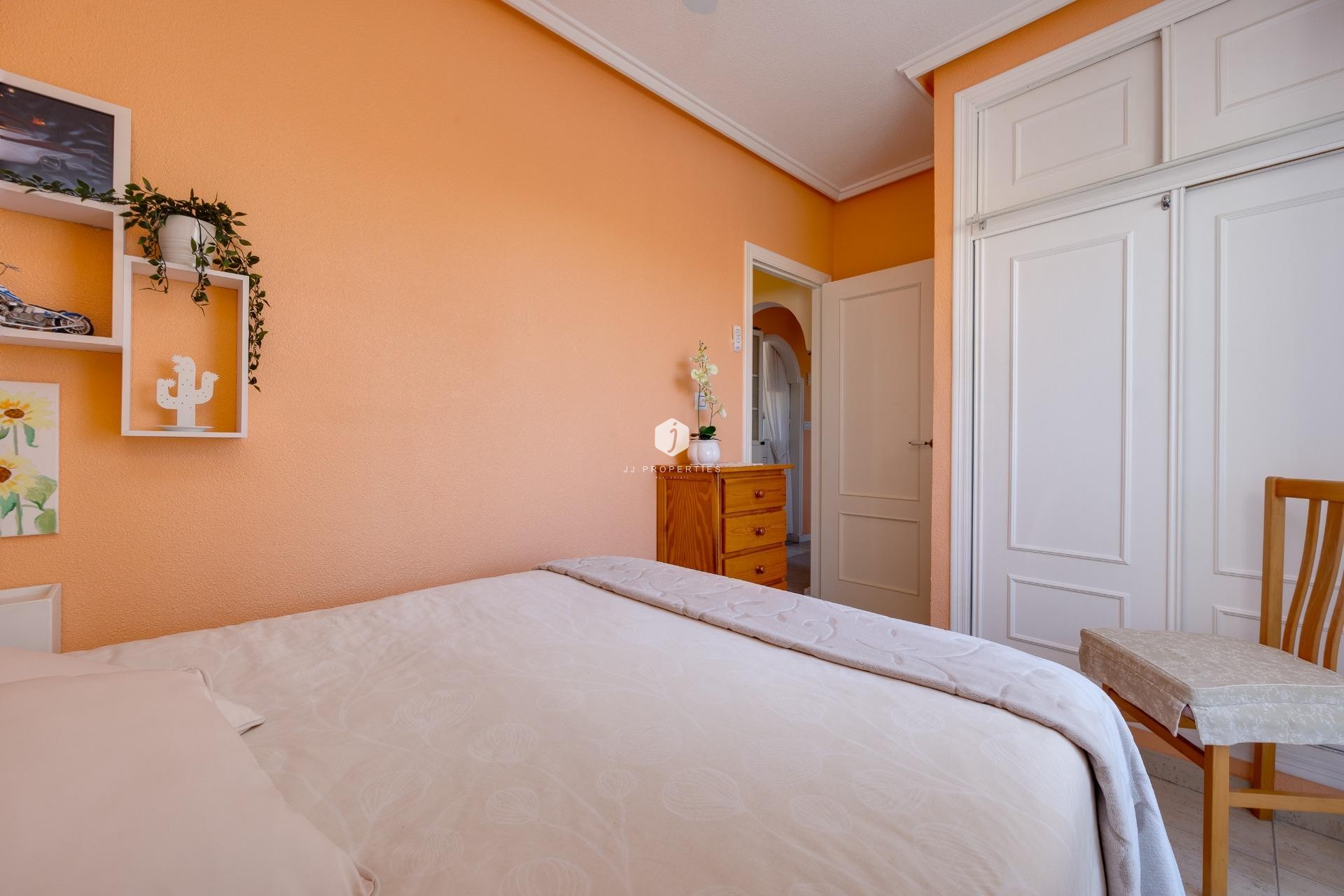 Aus zweiter Hand - Bungalow -
Torrevieja - El molino