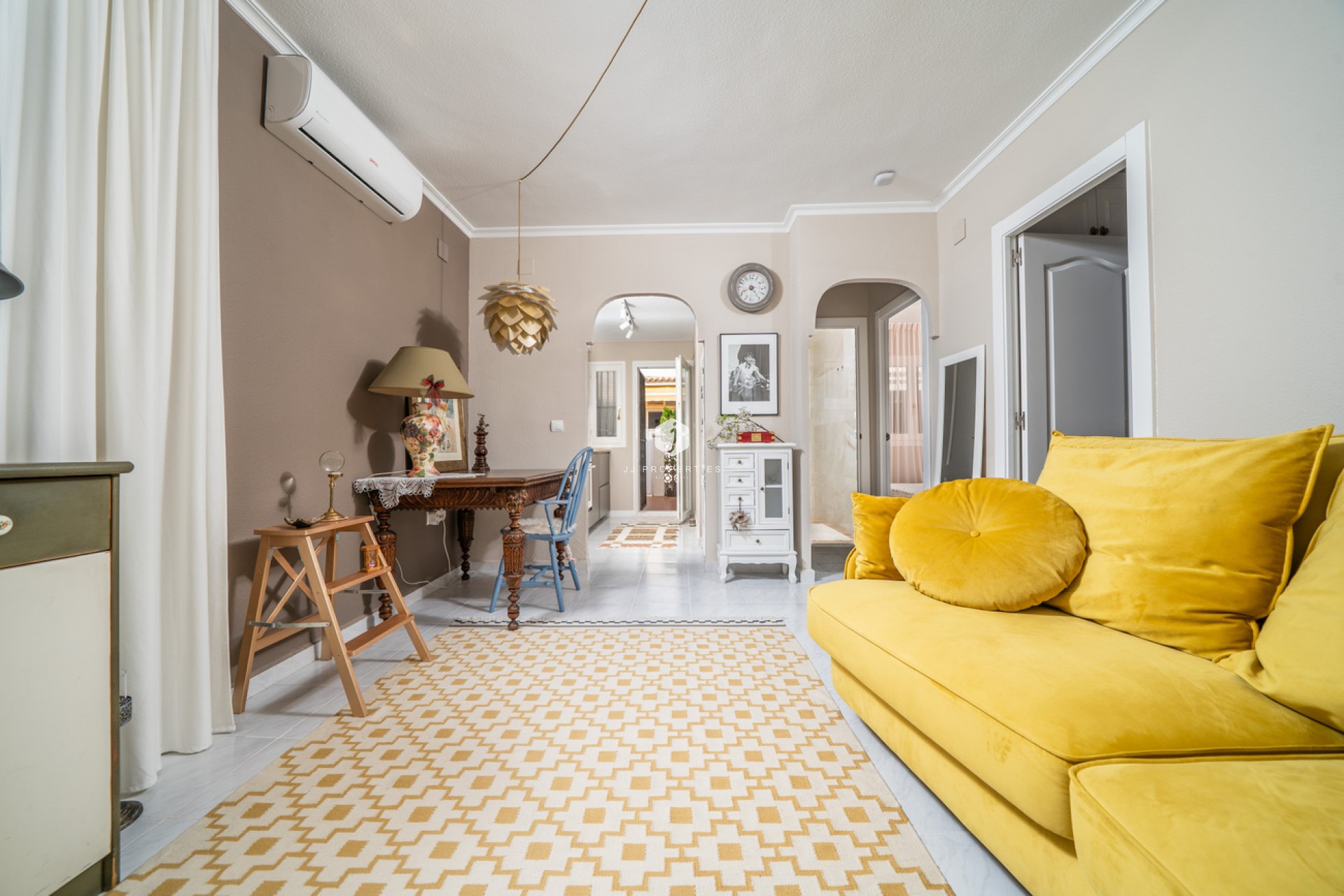 Aus zweiter Hand - Bungalow -
Torrevieja - La Mata