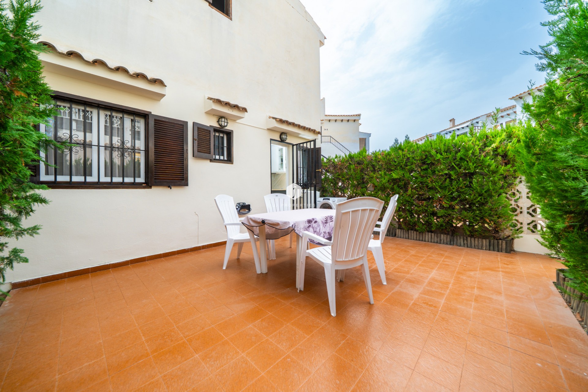 Aus zweiter Hand - Bungalow -
Torrevieja - La Mata