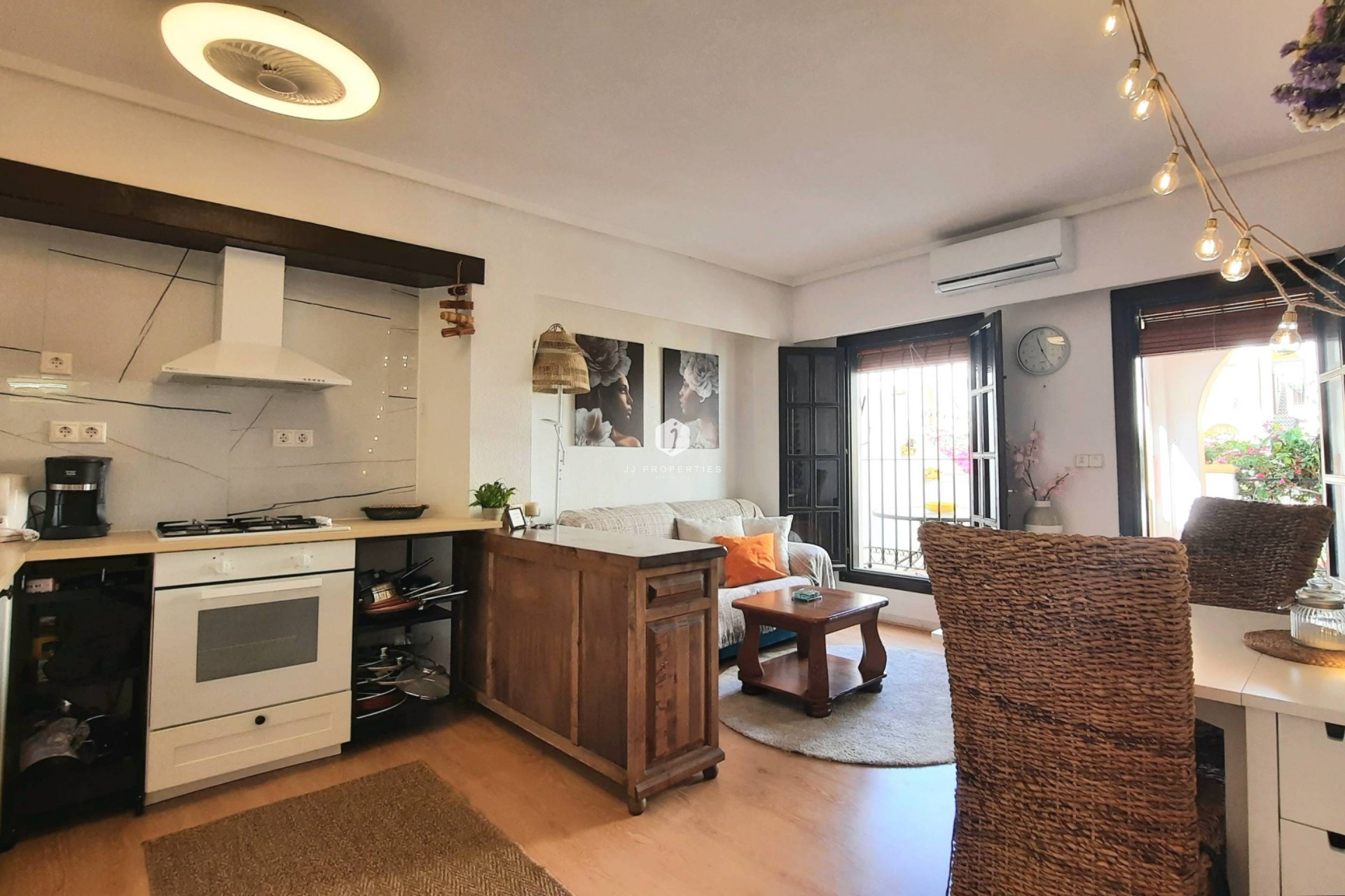 Aus zweiter Hand - Bungalow -
Torrevieja - La Mata