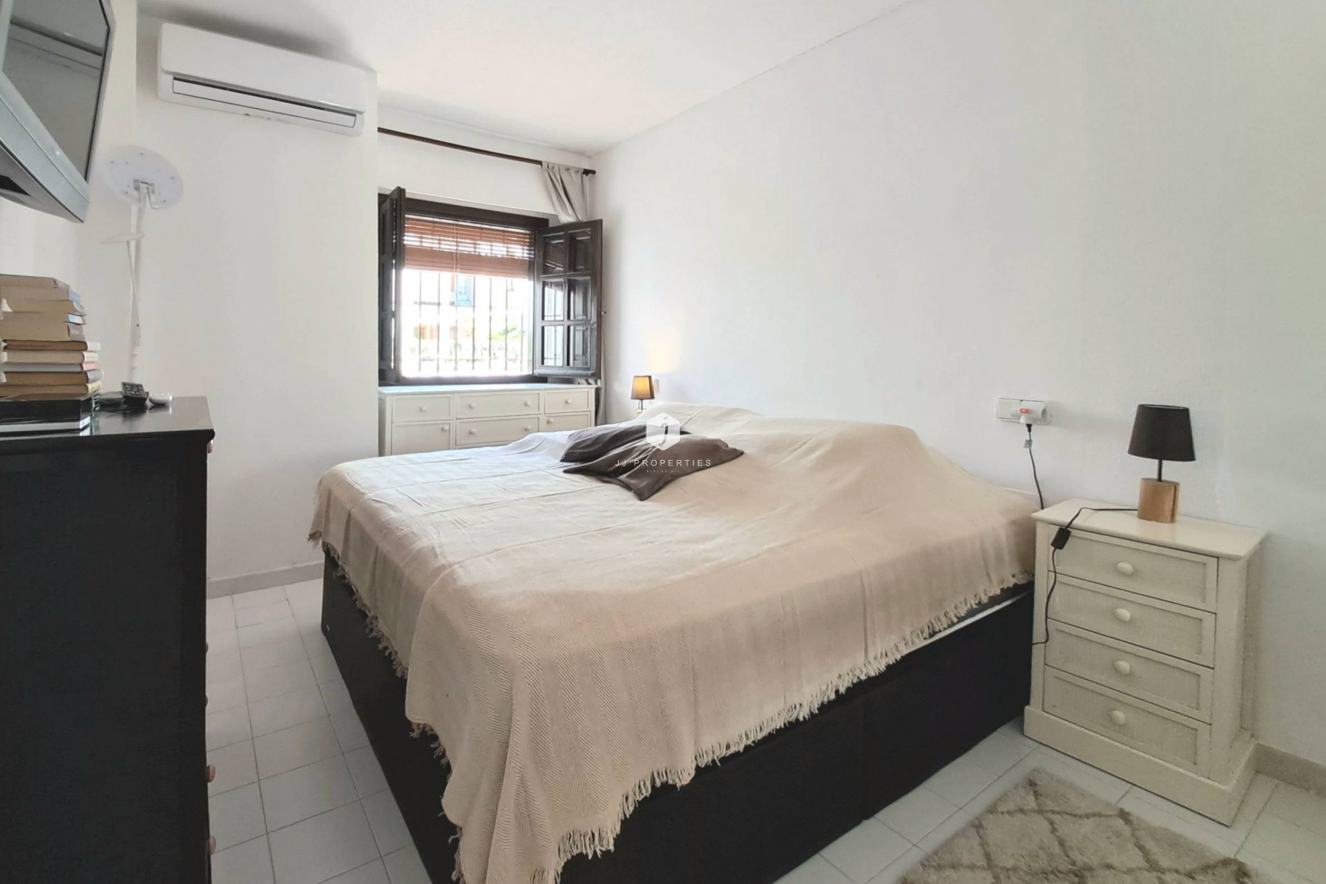 Aus zweiter Hand - Bungalow -
Torrevieja - La Mata