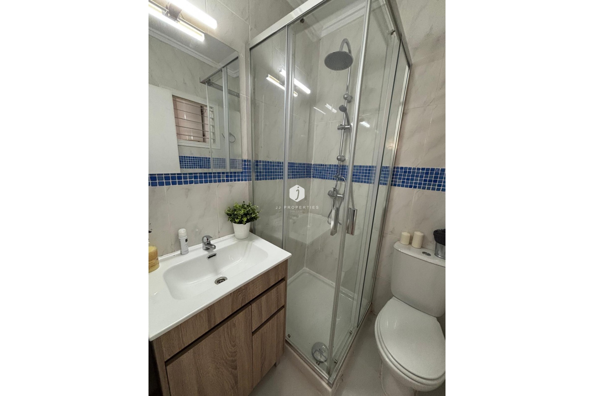 Aus zweiter Hand - Bungalow -
Torrevieja - La Siesta - El Salado - Torreta