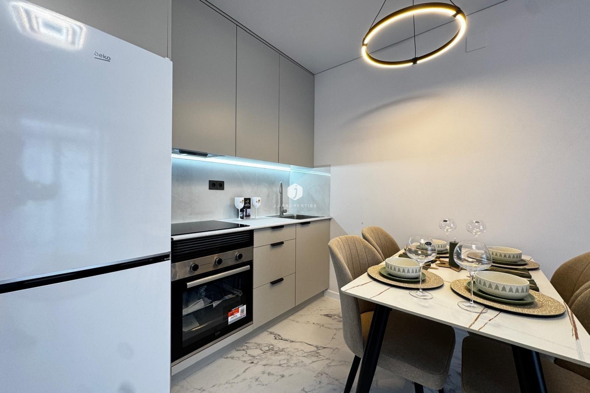 Aus zweiter Hand - Bungalow -
Torrevieja - La Siesta - El Salado - Torreta