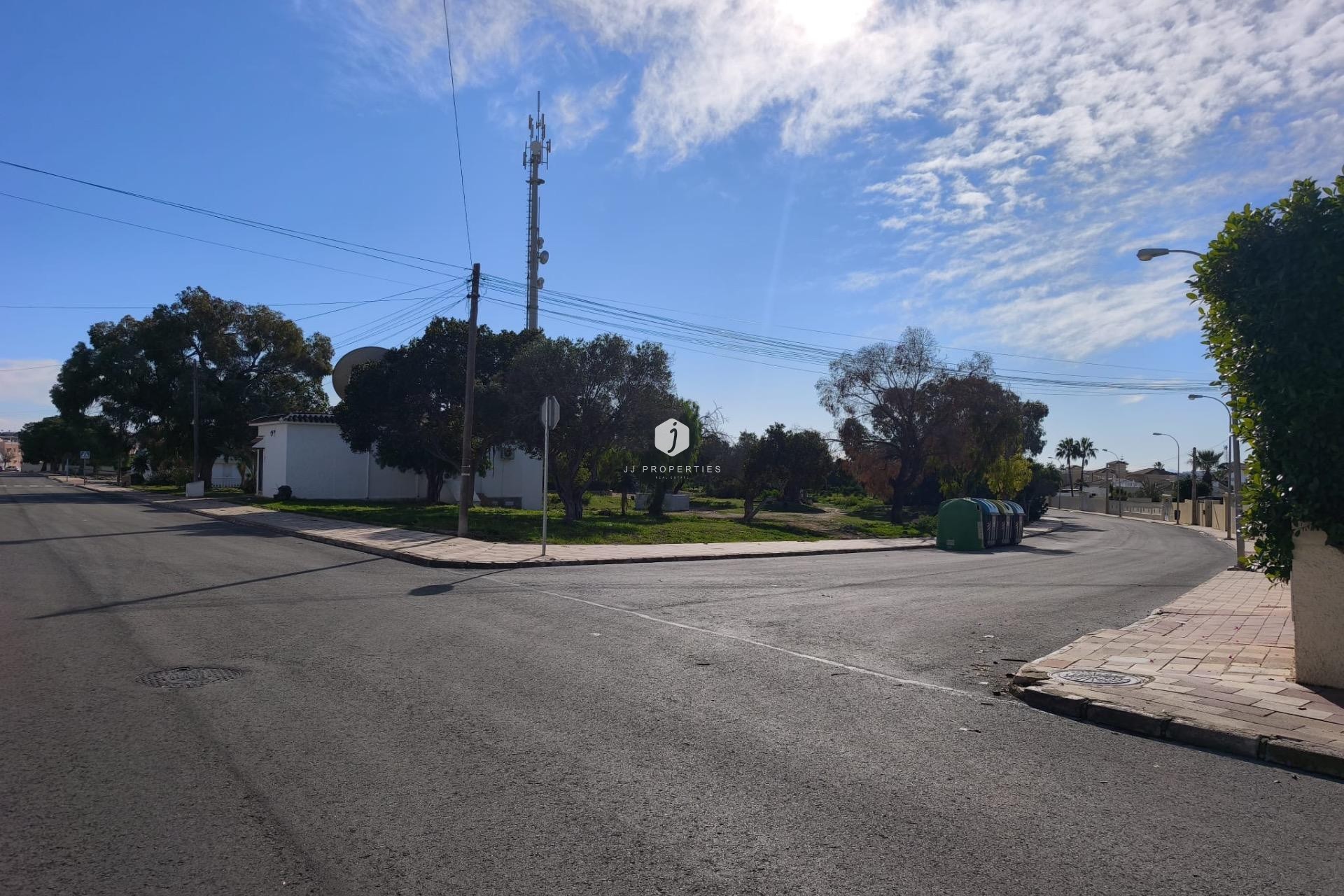 Aus zweiter Hand - Bungalow -
Torrevieja - La Siesta - El Salado - Torreta