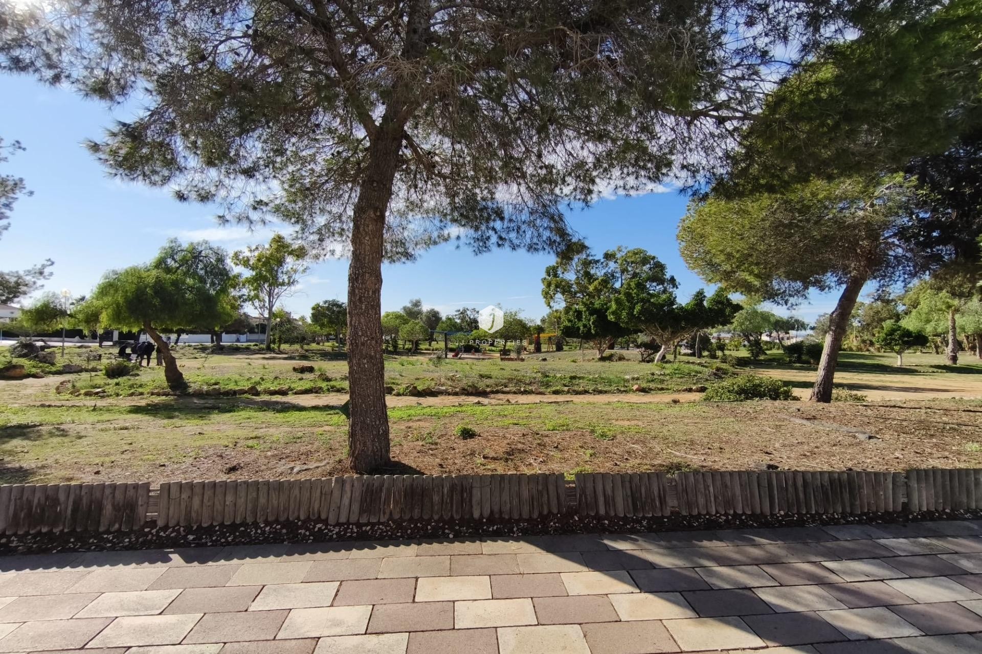 Aus zweiter Hand - Bungalow -
Torrevieja - La Siesta - El Salado - Torreta