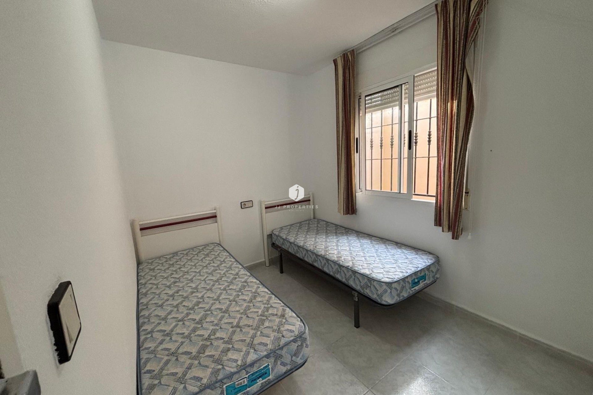 Aus zweiter Hand - Bungalow -
Torrevieja - La Siesta - El Salado - Torreta