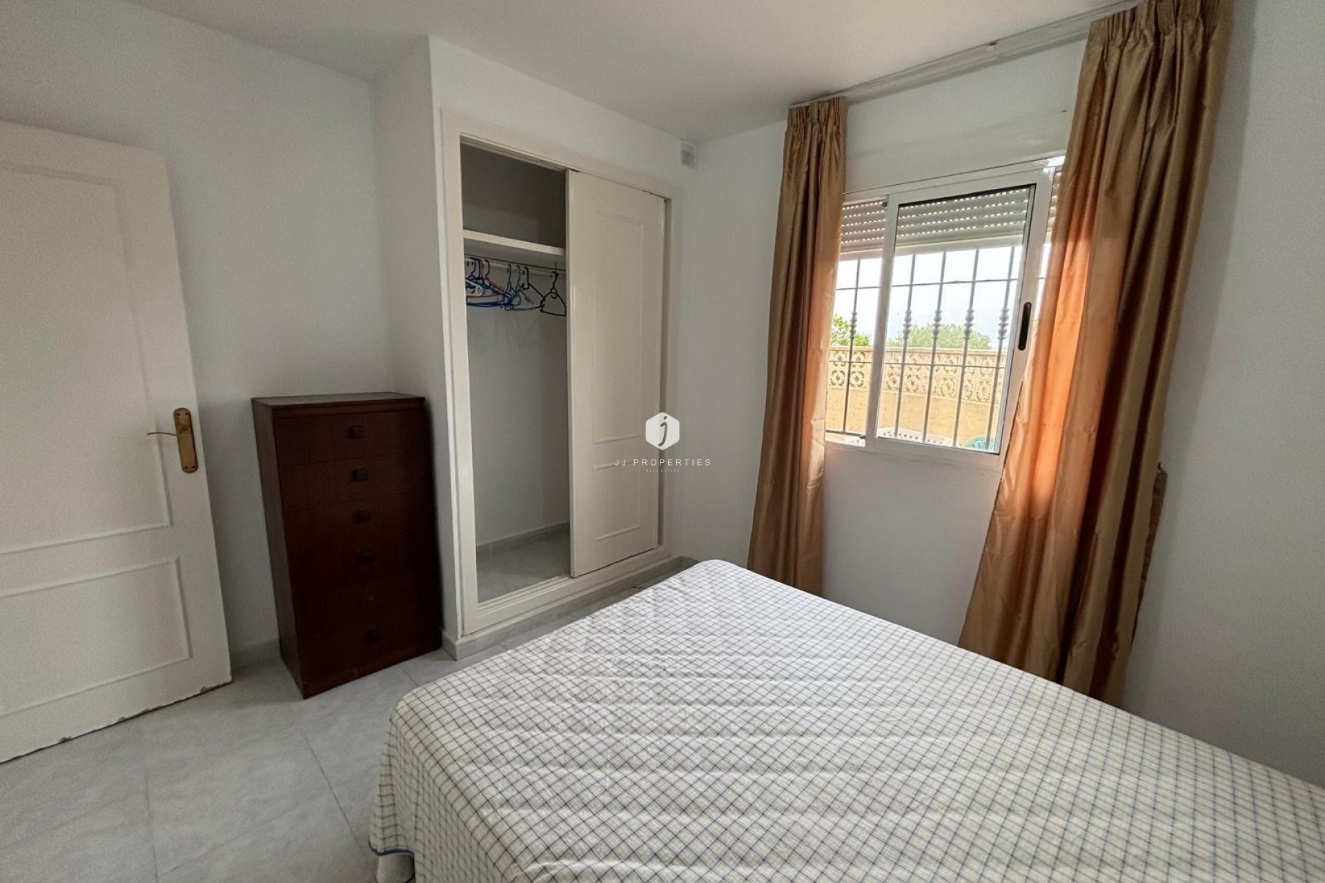 Aus zweiter Hand - Bungalow -
Torrevieja - La Siesta - El Salado - Torreta