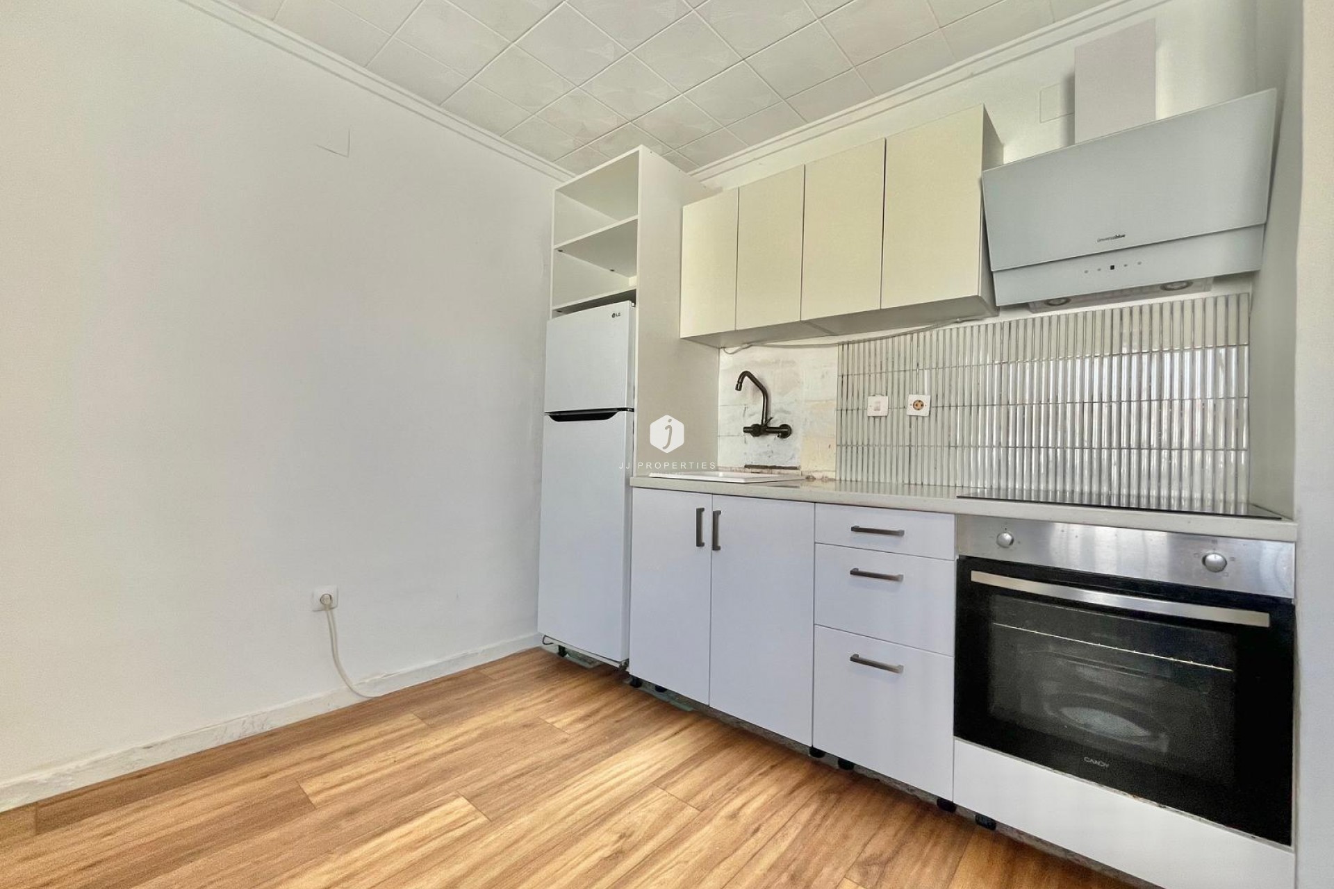 Aus zweiter Hand - Bungalow -
Torrevieja - La Siesta - El Salado - Torreta