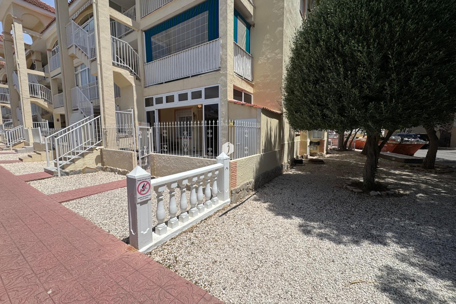 Aus zweiter Hand - Bungalow -
Torrevieja - La Siesta - El Salado - Torreta