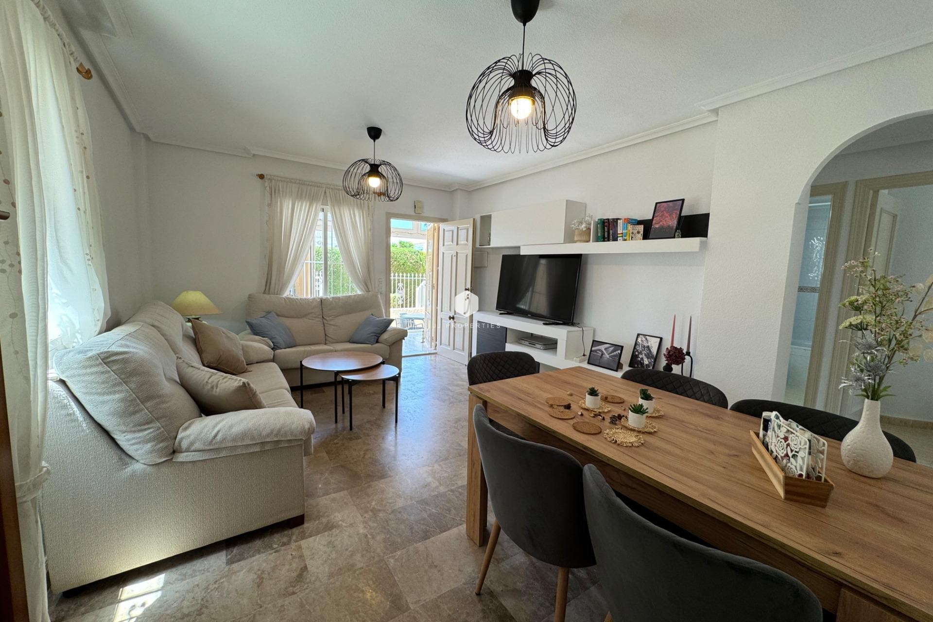 Aus zweiter Hand - Bungalow -
Torrevieja - La Siesta - El Salado - Torreta