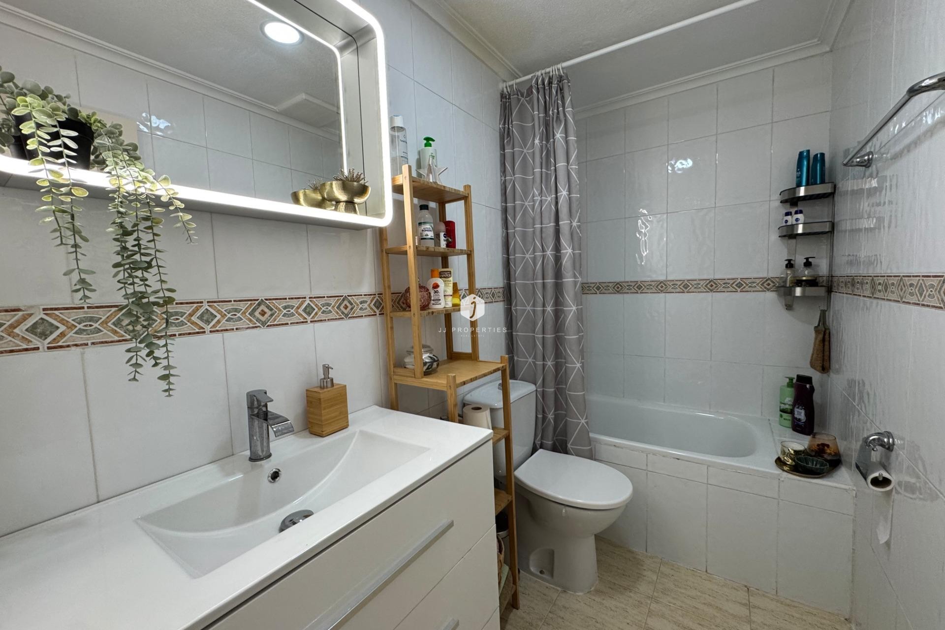 Aus zweiter Hand - Bungalow -
Torrevieja - La Siesta - El Salado - Torreta