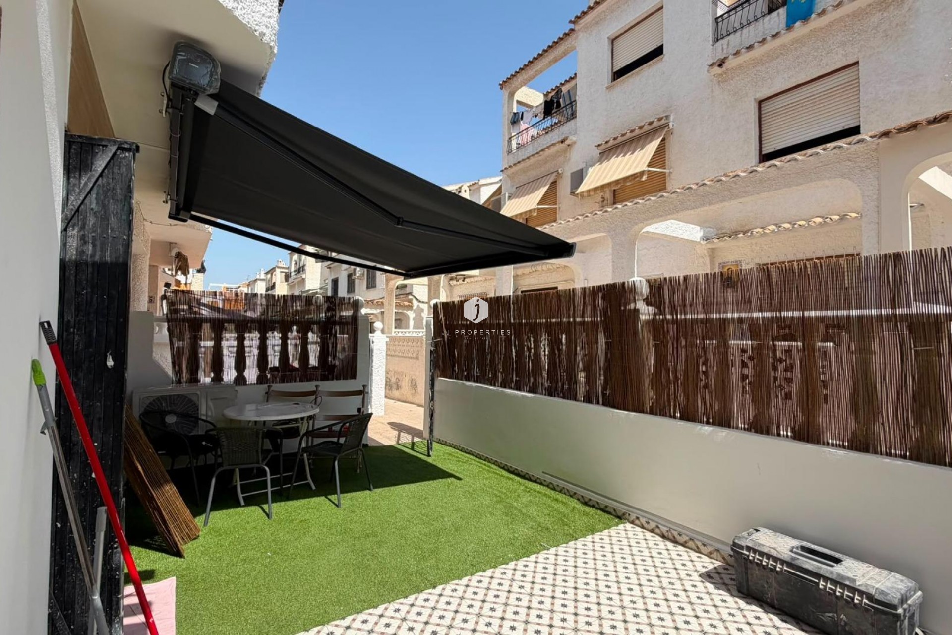 Aus zweiter Hand - Bungalow -
Torrevieja - La veleta