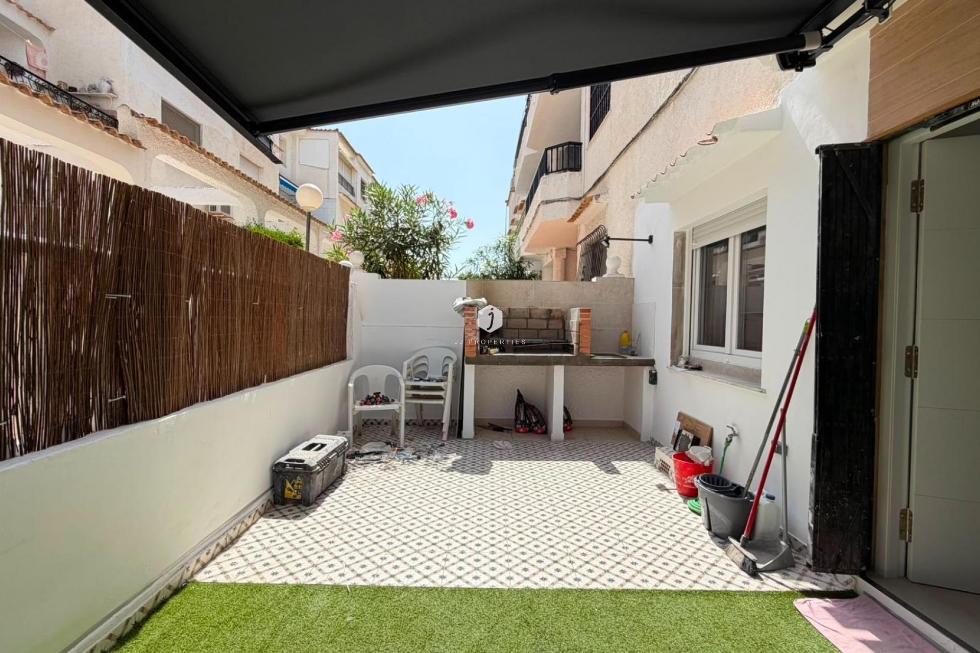 Aus zweiter Hand - Bungalow -
Torrevieja - La veleta