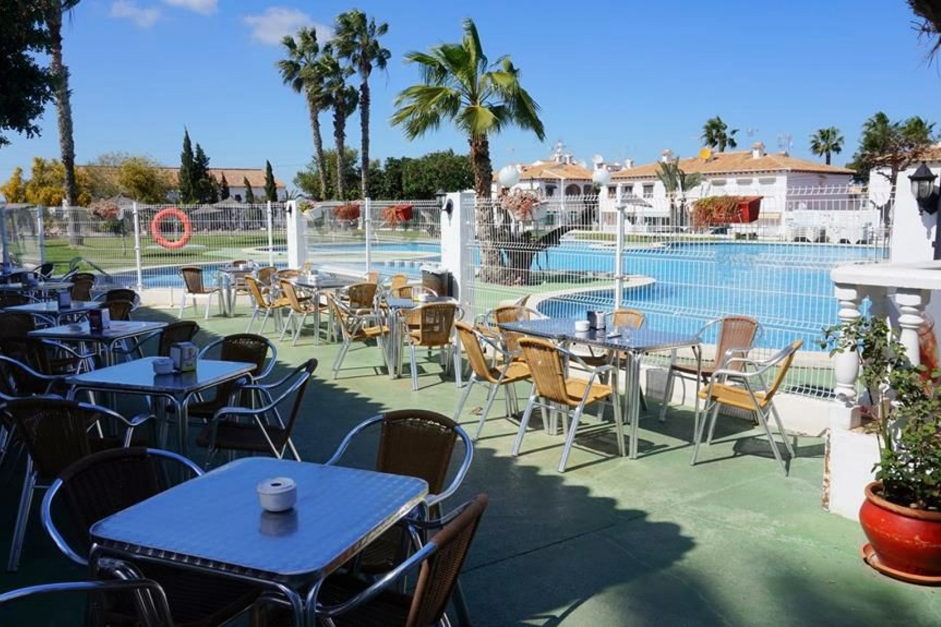 Aus zweiter Hand - Bungalow -
Torrevieja - Lago Jardin