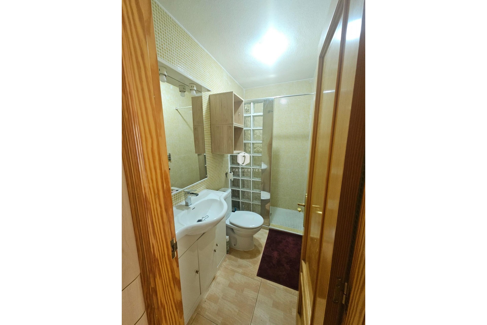 Aus zweiter Hand - Bungalow -
Torrevieja - Lago Jardin