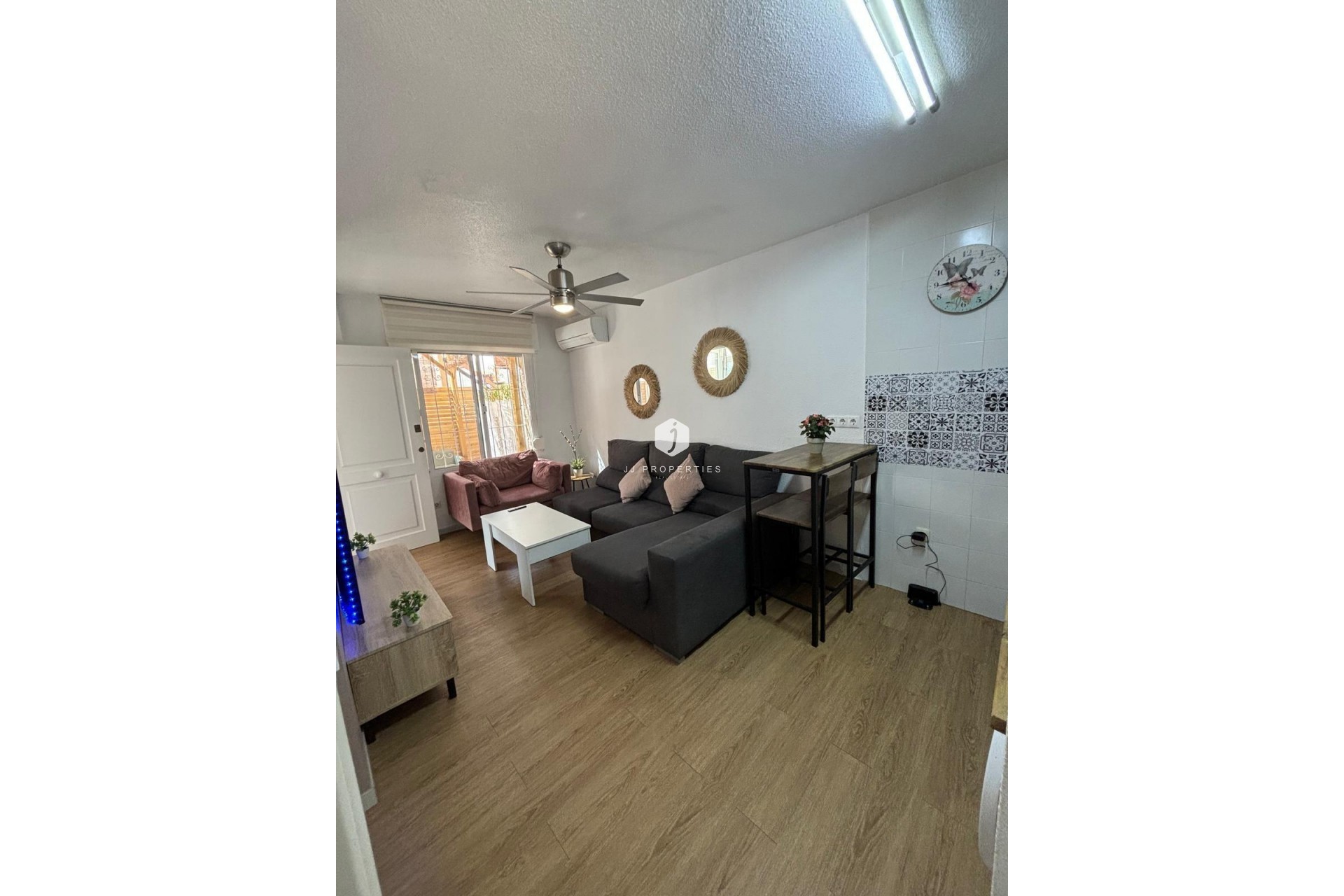 Aus zweiter Hand - Bungalow -
Torrevieja - Los Balcones