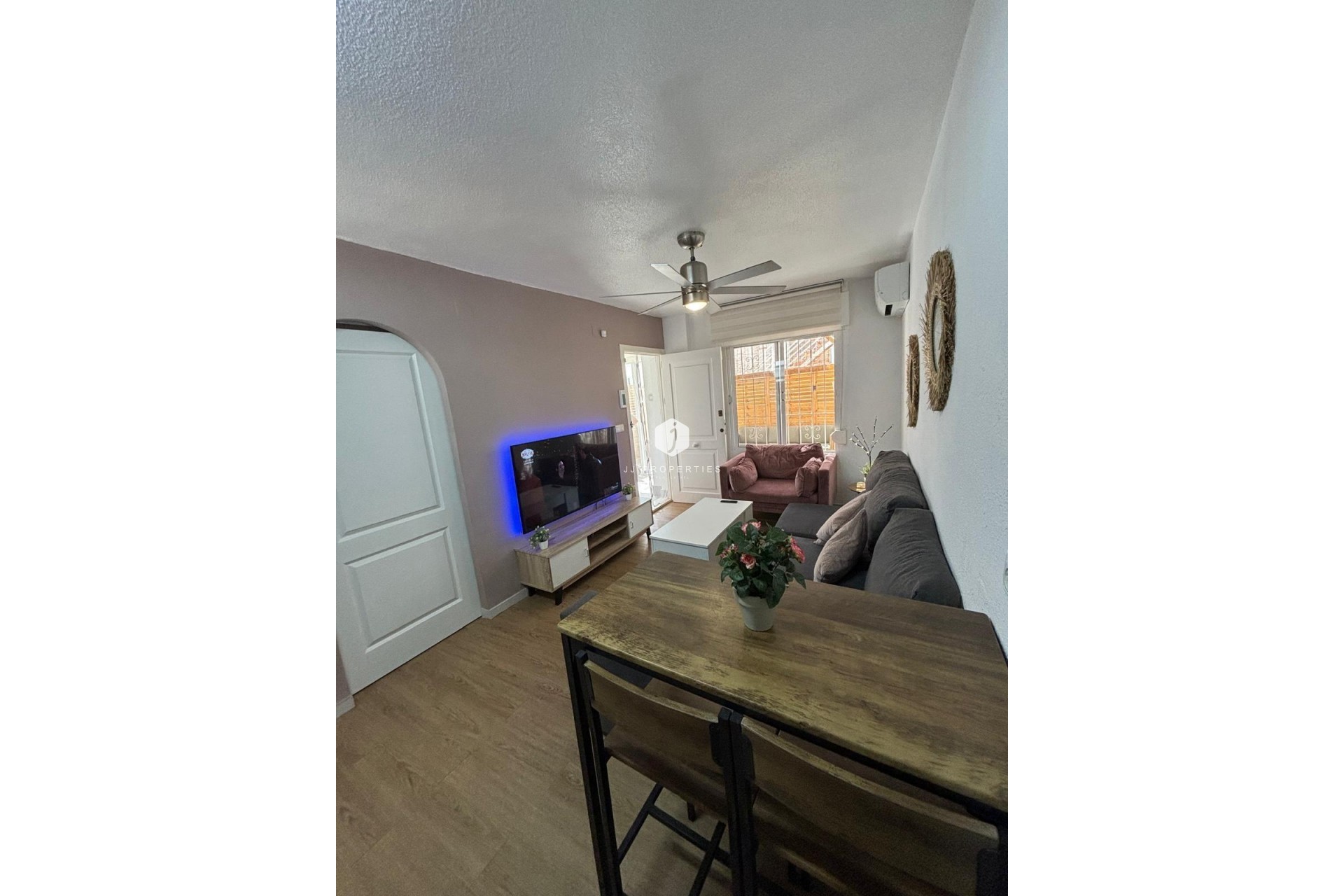 Aus zweiter Hand - Bungalow -
Torrevieja - Los Balcones
