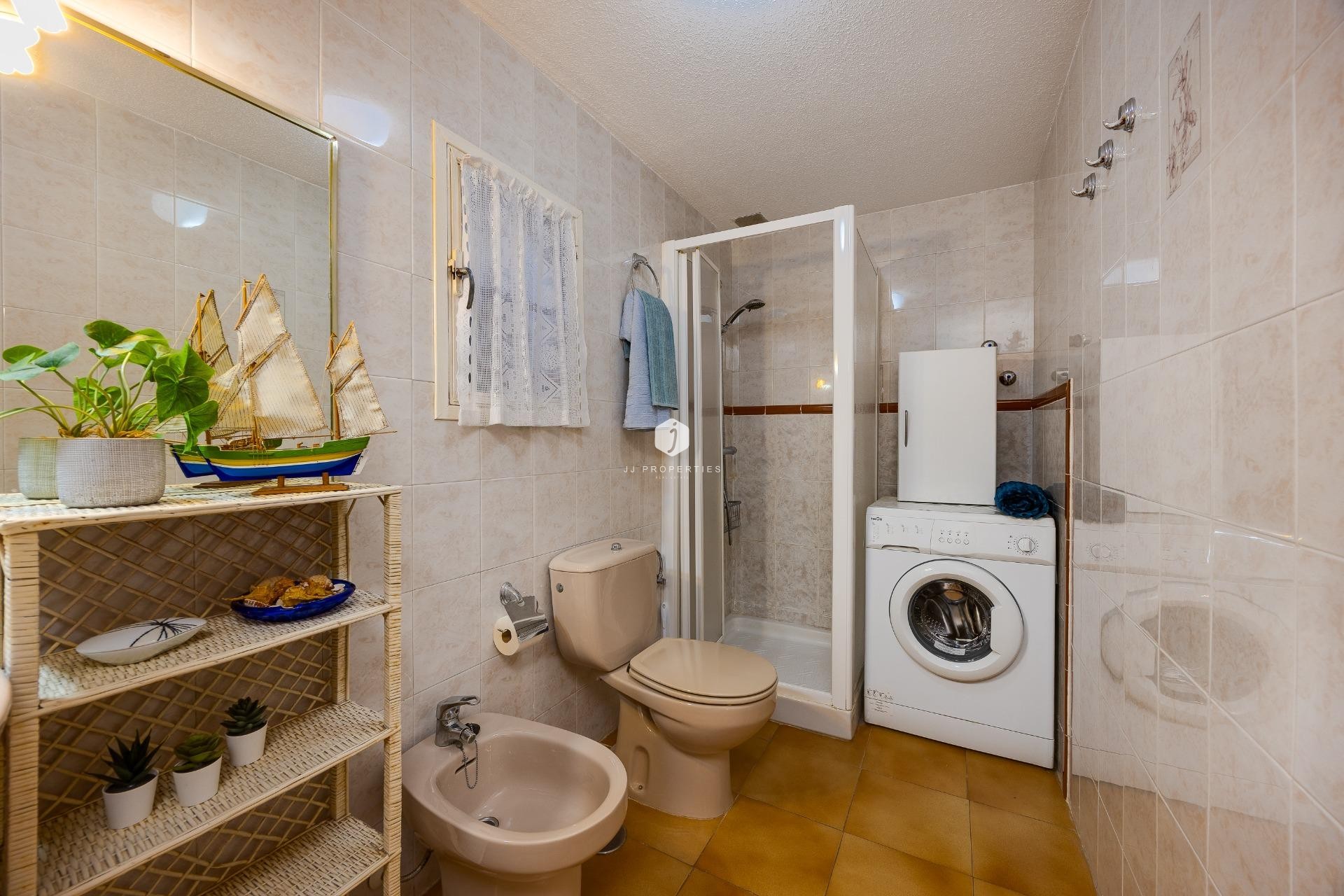 Aus zweiter Hand - Bungalow -
Torrevieja - Los Balcones