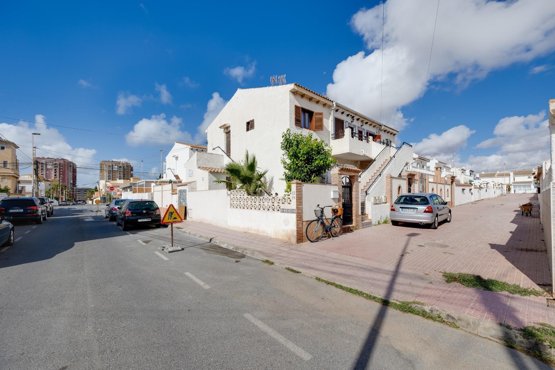 Aus zweiter Hand - Bungalow -
Torrevieja - Los Frutales