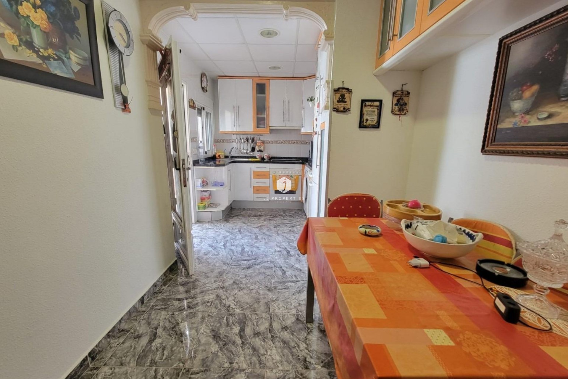 Aus zweiter Hand - Bungalow -
Torrevieja - Los Frutales