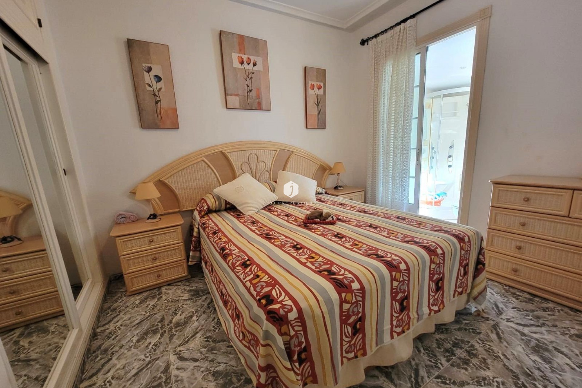 Aus zweiter Hand - Bungalow -
Torrevieja - Los Frutales