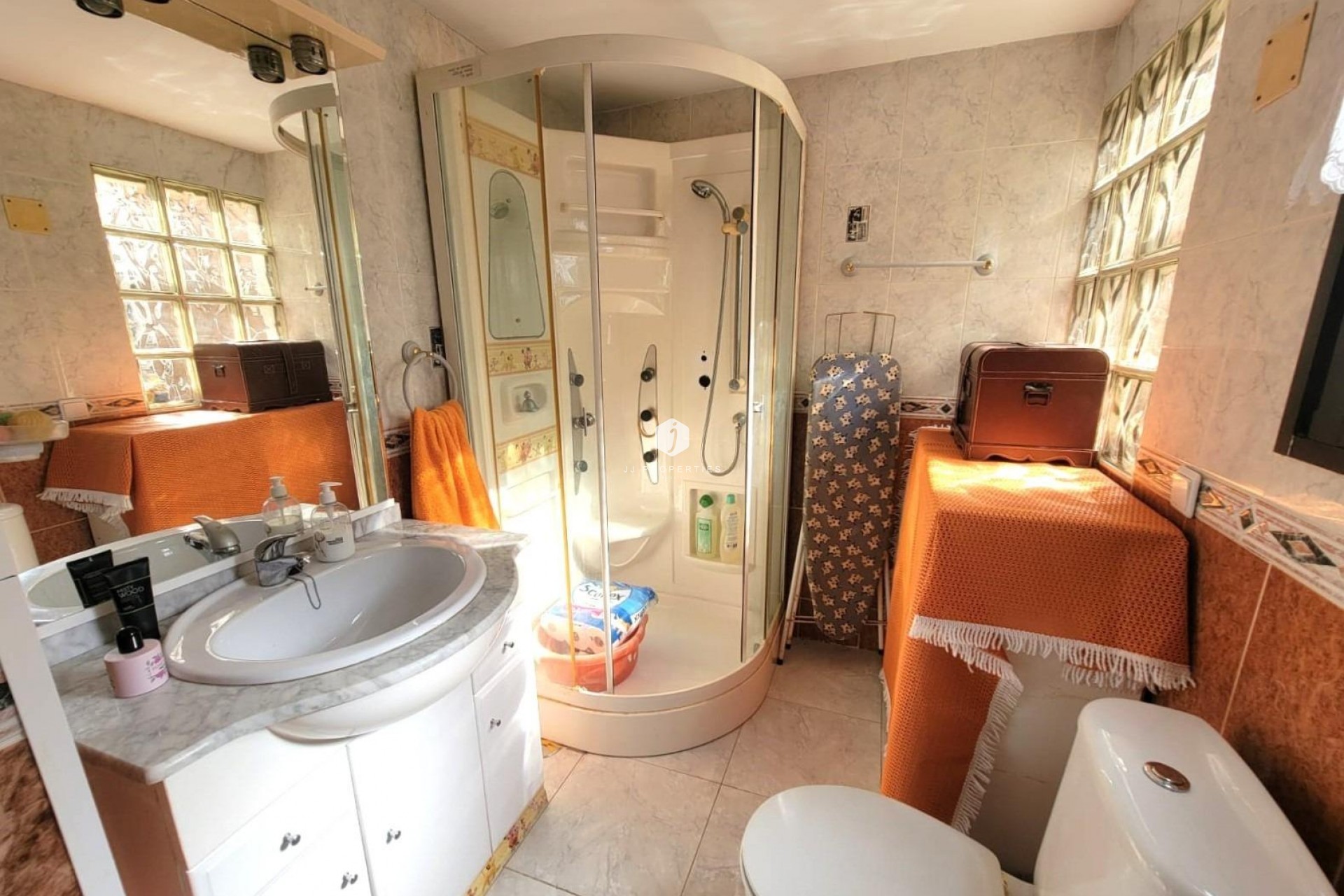 Aus zweiter Hand - Bungalow -
Torrevieja - Los Frutales