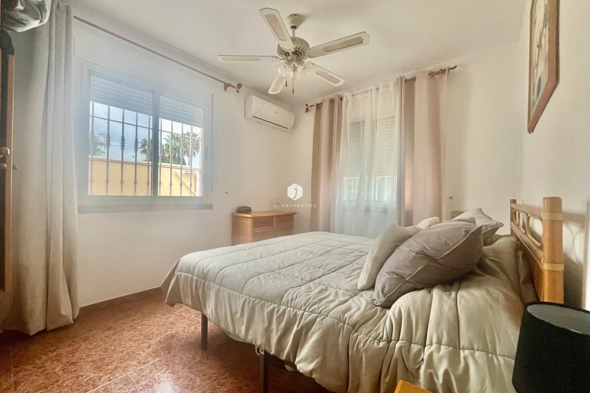 Aus zweiter Hand - Bungalow -
Torrevieja - Paraje Natural