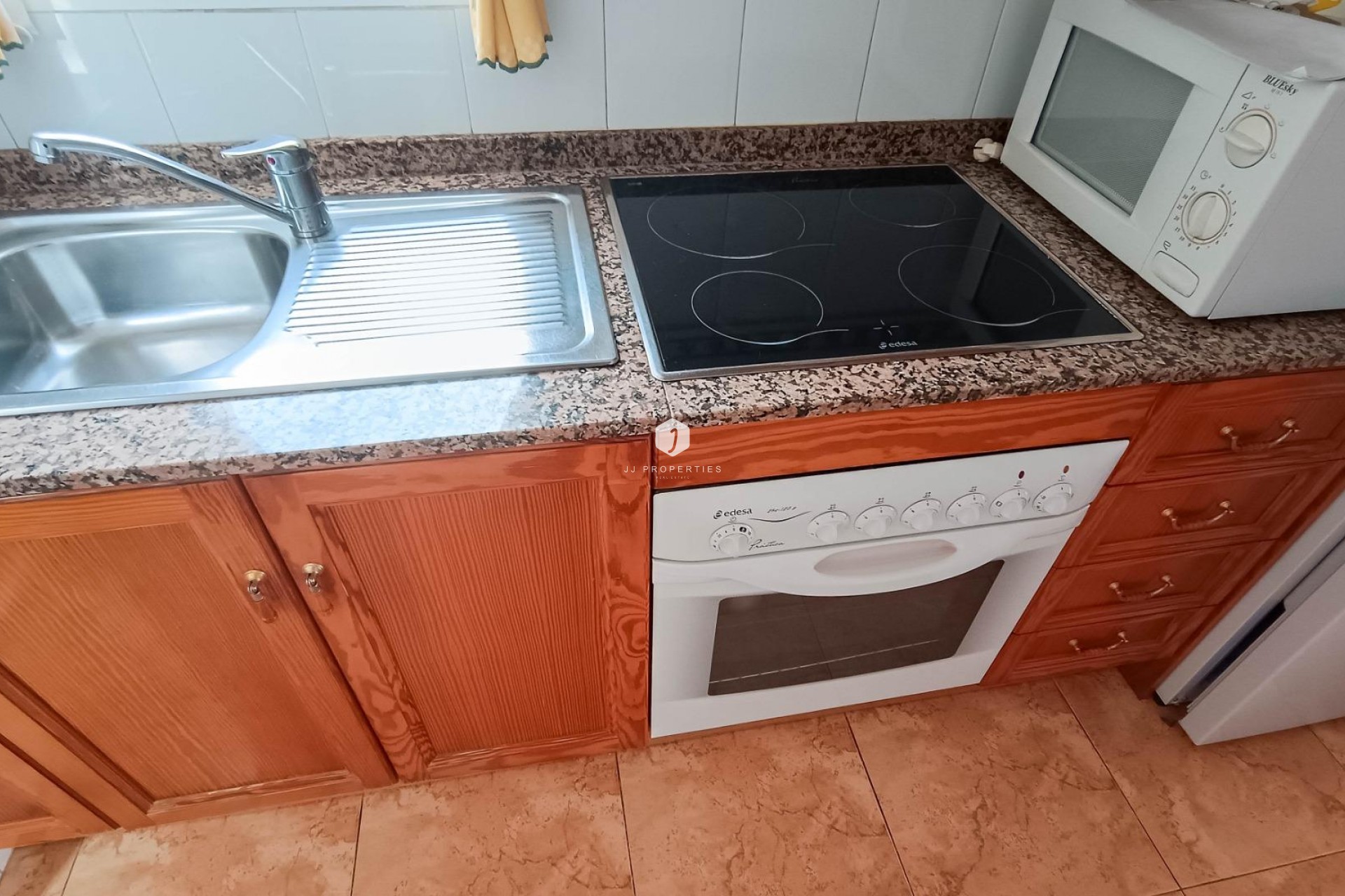 Aus zweiter Hand - Bungalow -
Torrevieja - Parque Acuático - Sector 25