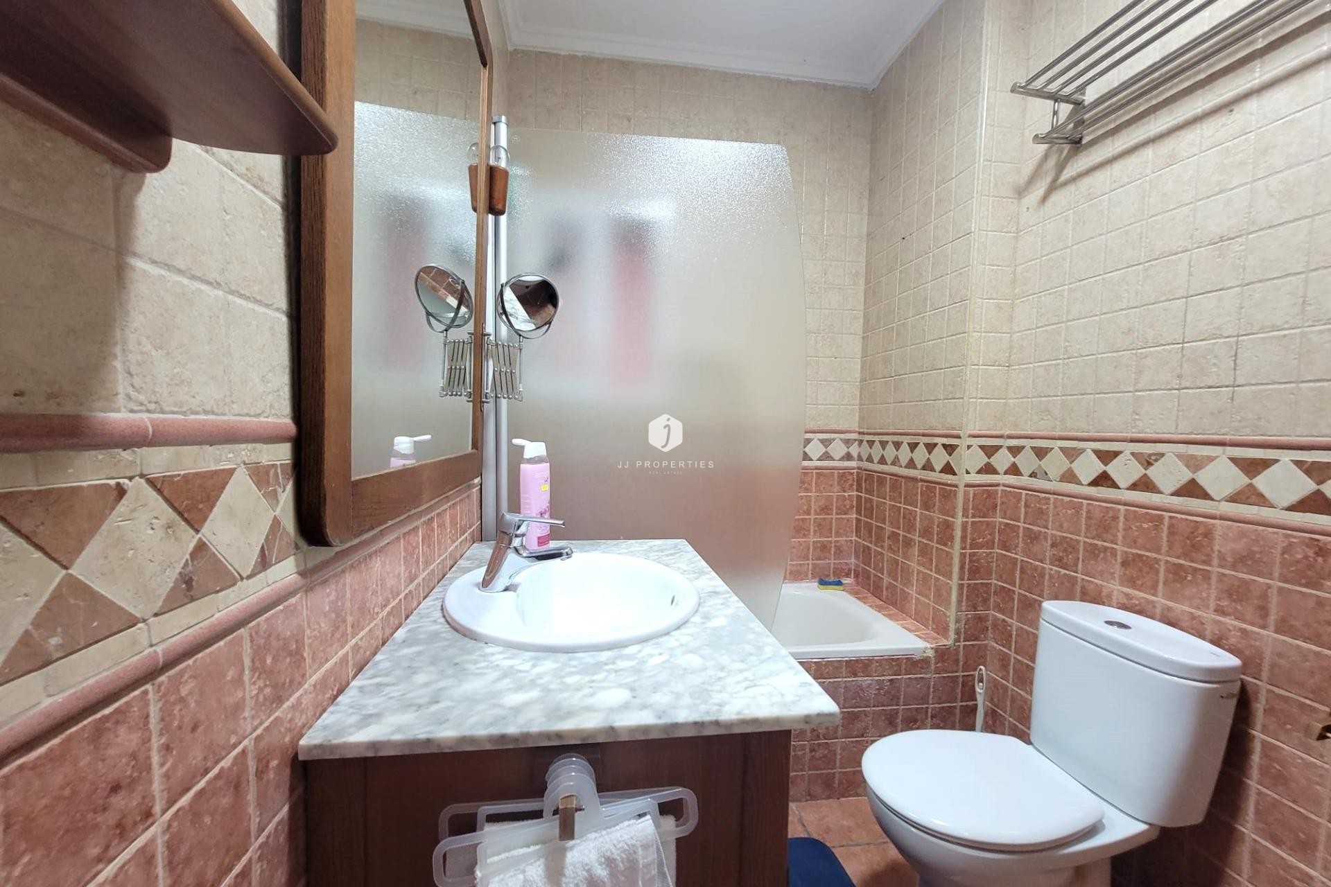 Aus zweiter Hand - Bungalow -
Torrevieja - Playa de los Locos