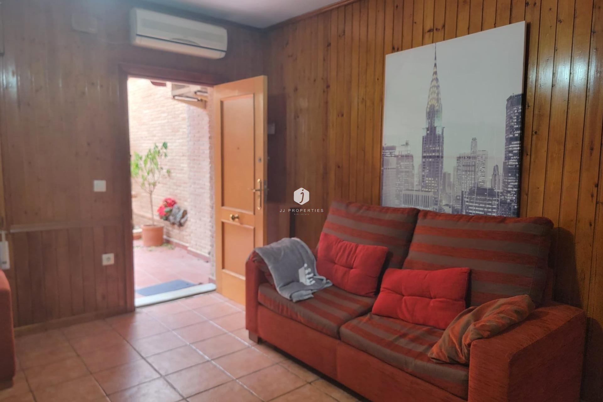 Aus zweiter Hand - Bungalow -
Torrevieja - Playa de los Locos