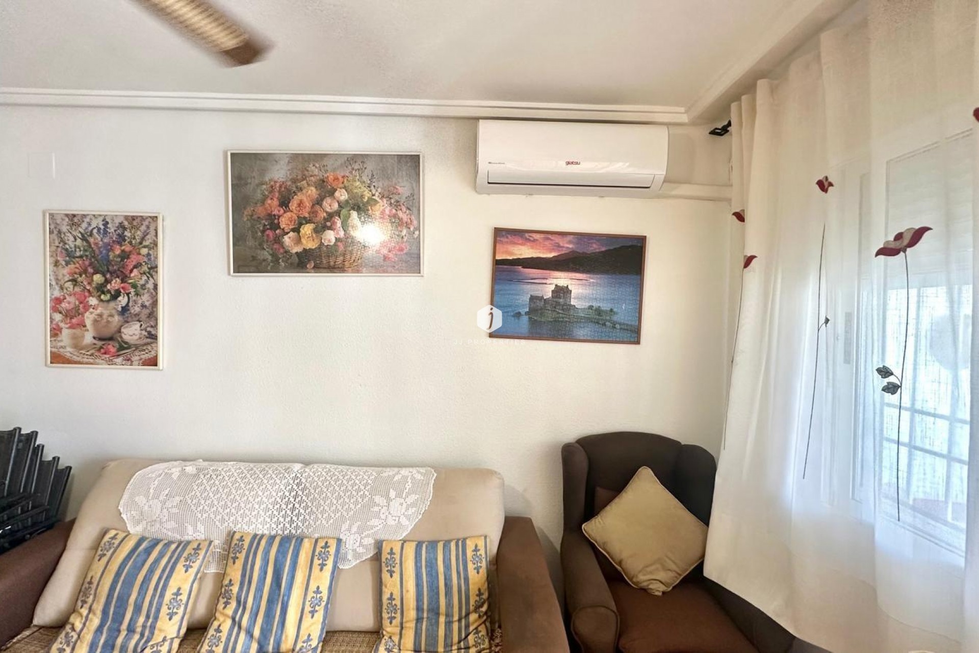 Aus zweiter Hand - Bungalow -
Torrevieja - Torretas