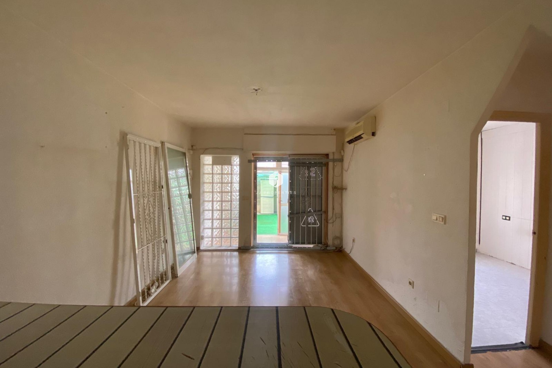 Aus zweiter Hand - Bungalow -
Torrevieja - Torretas