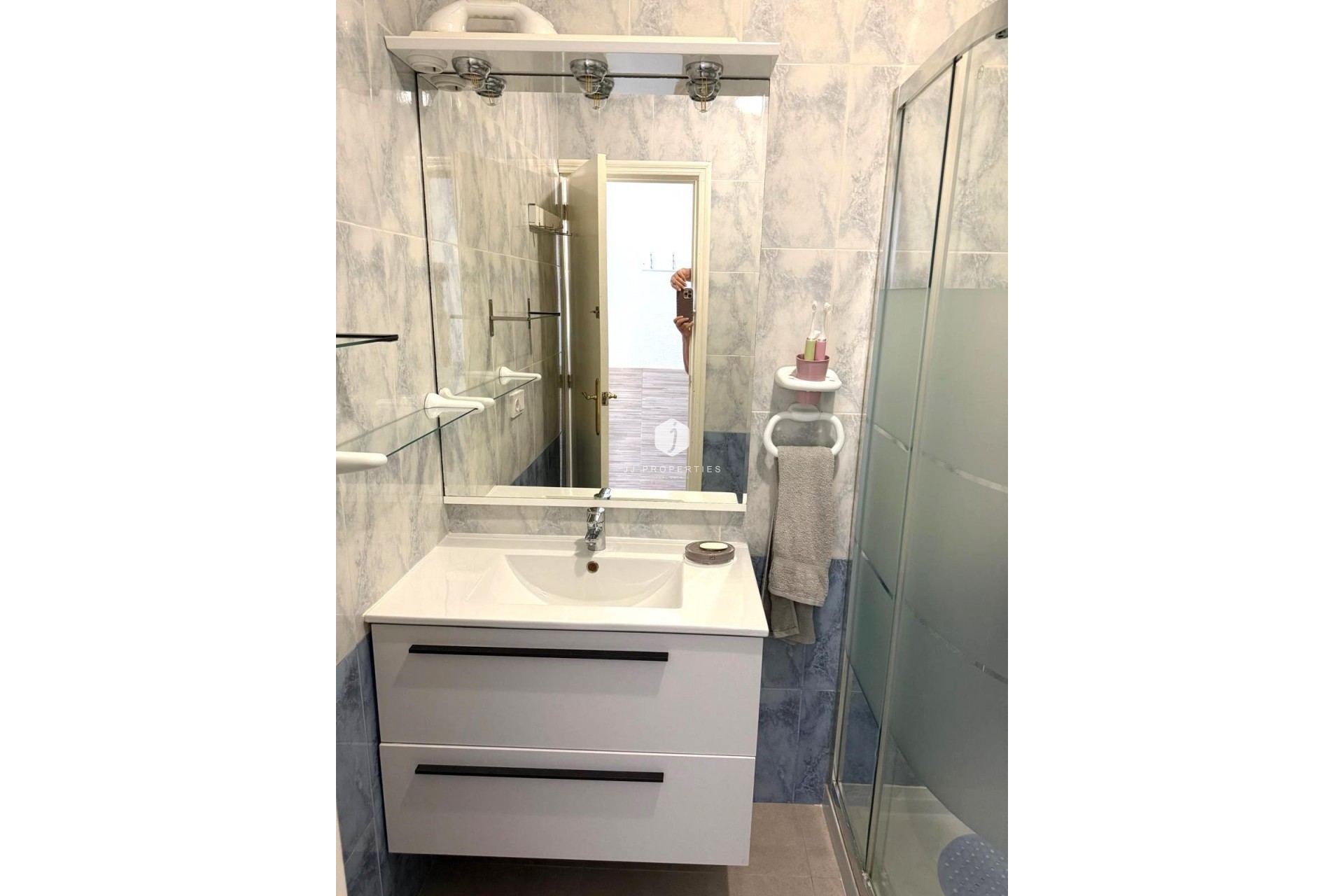 Aus zweiter Hand - Bungalow -
Torrevieja - Torretas