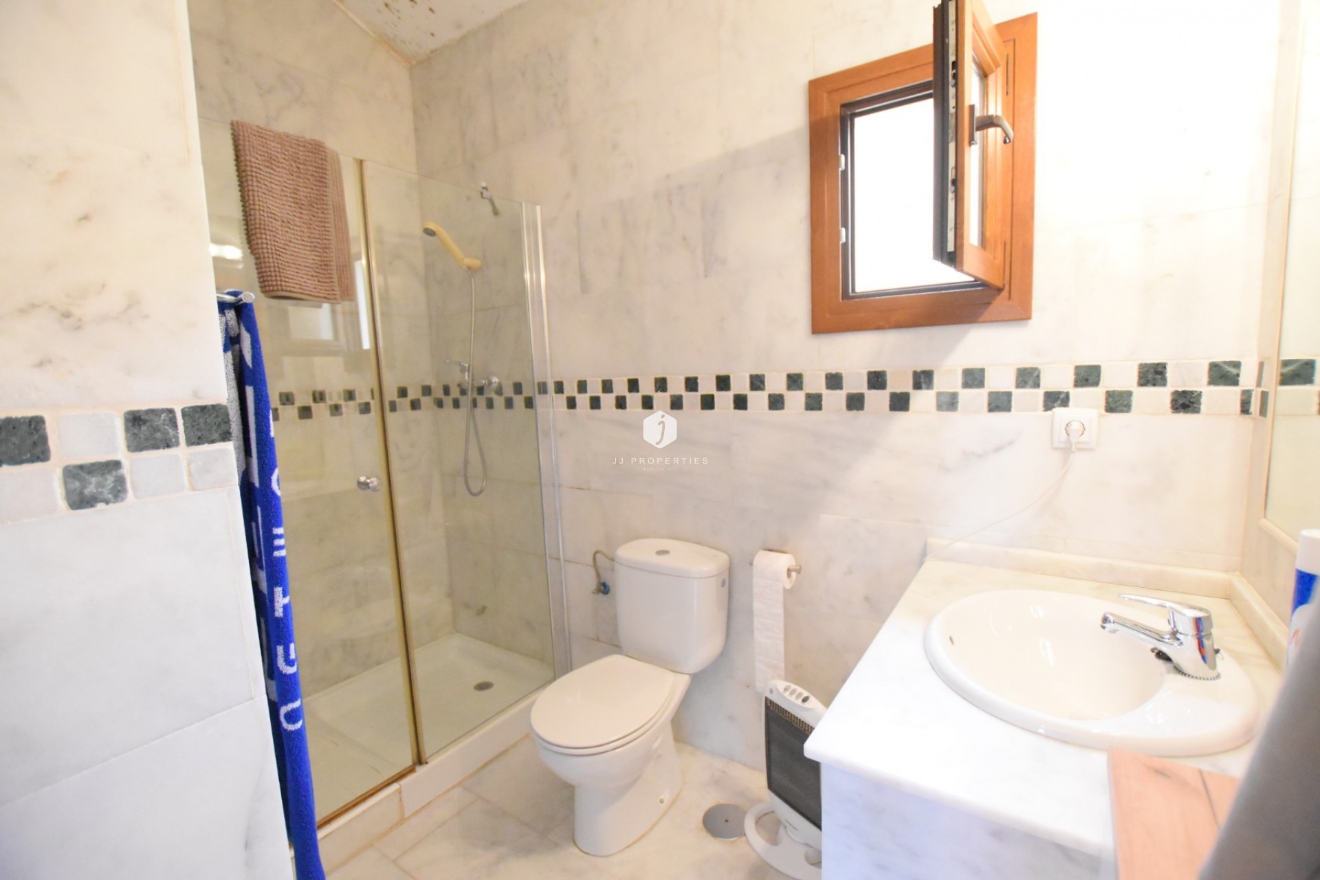 Aus zweiter Hand - Chalet -
Algorfa - Inland