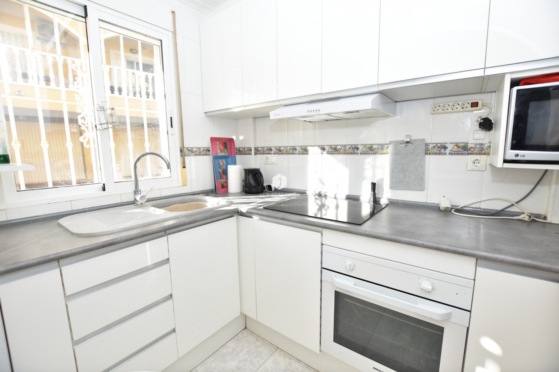 Aus zweiter Hand - Chalet -
Algorfa - Inland