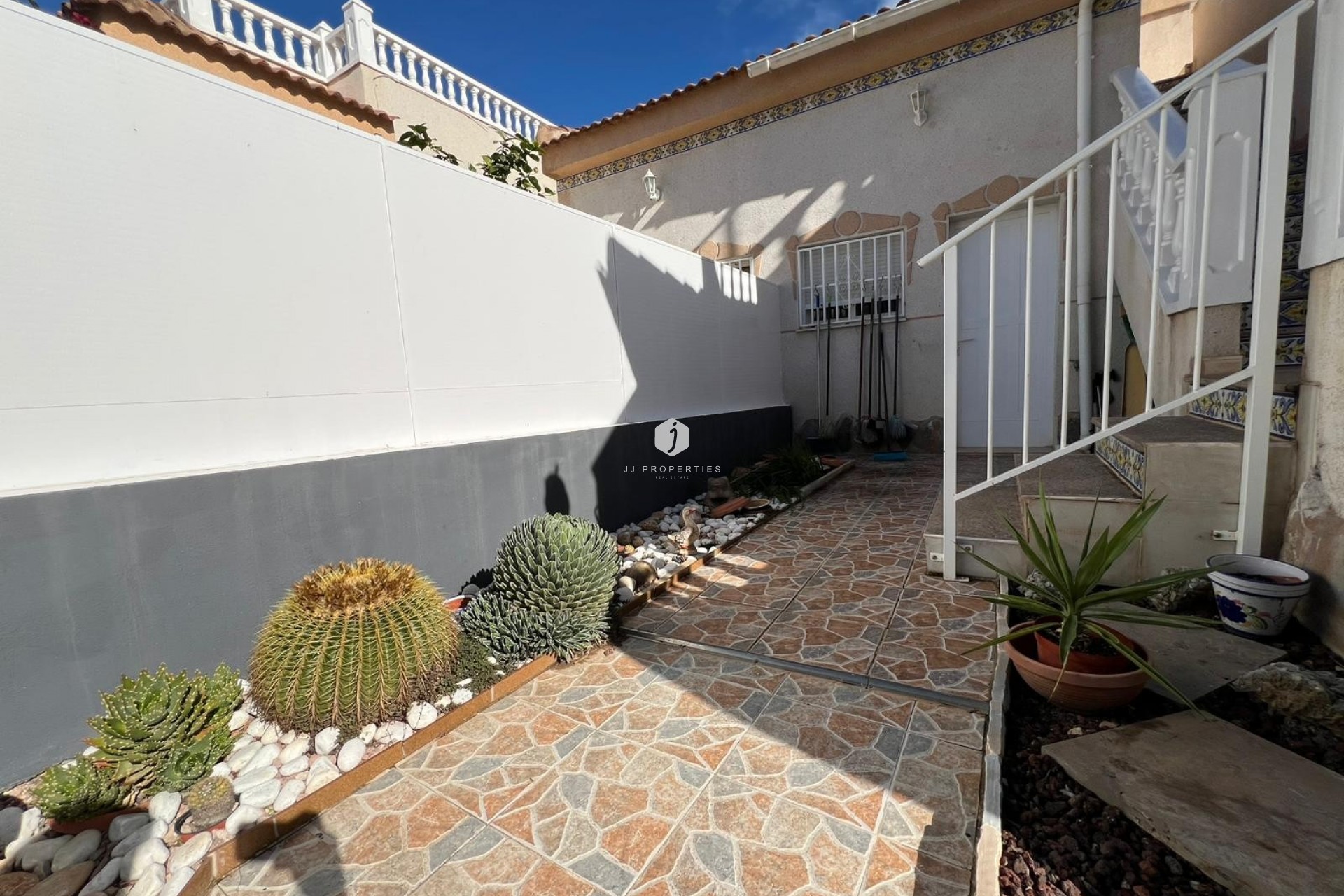 Aus zweiter Hand - Chalet -
Algorfa - Inland