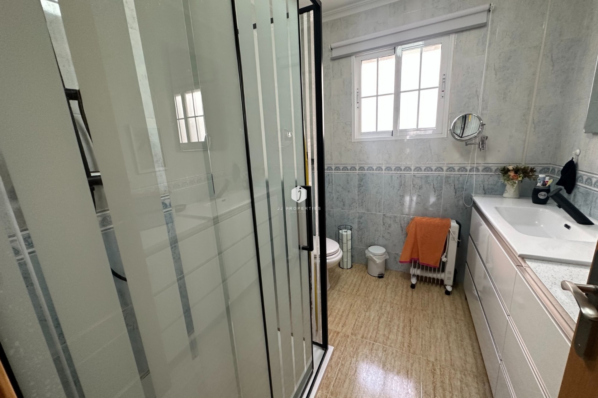 Aus zweiter Hand - Chalet -
Bigastro - Inland