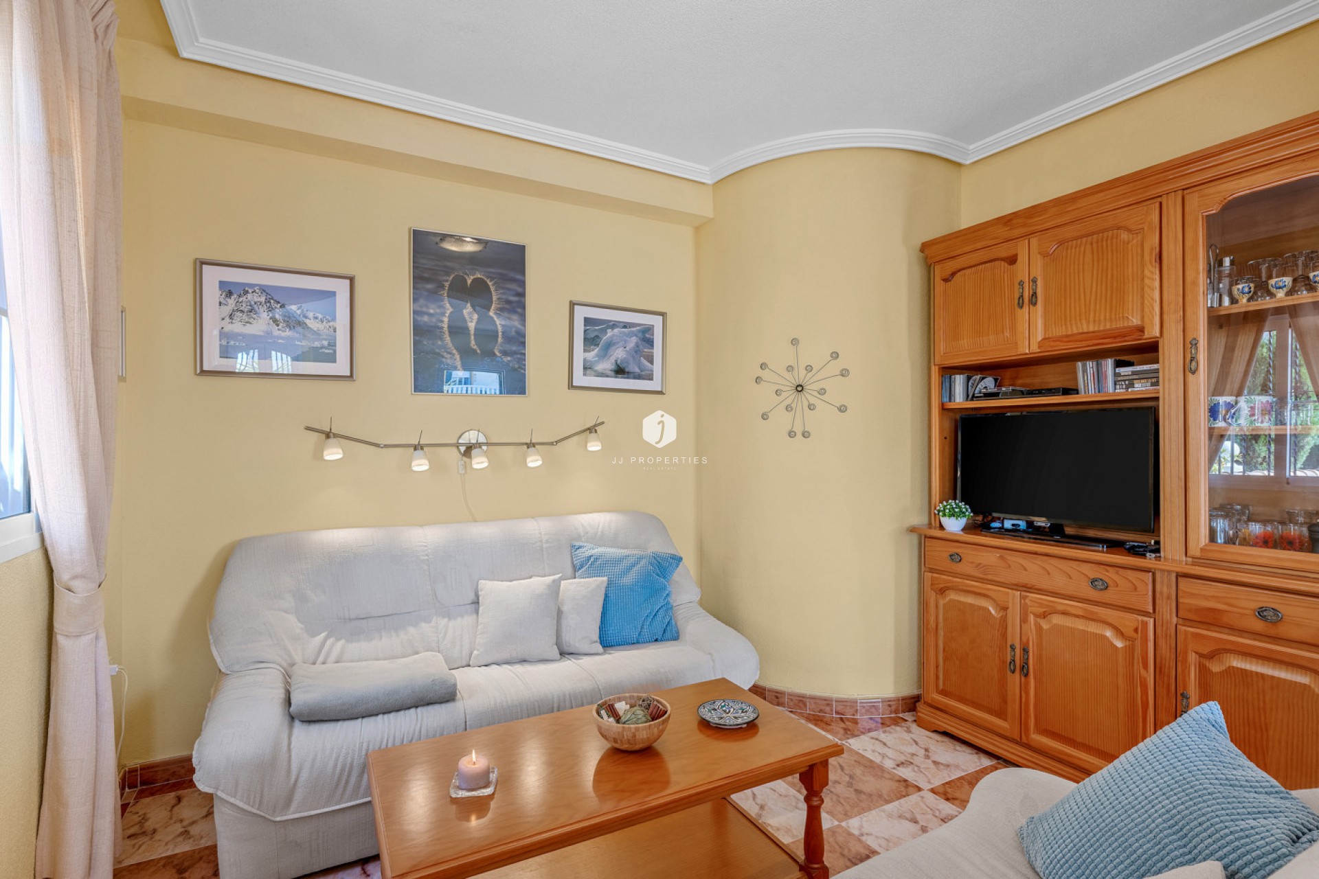 Aus zweiter Hand - Chalet -
Cabo Roig - Costa Blanca