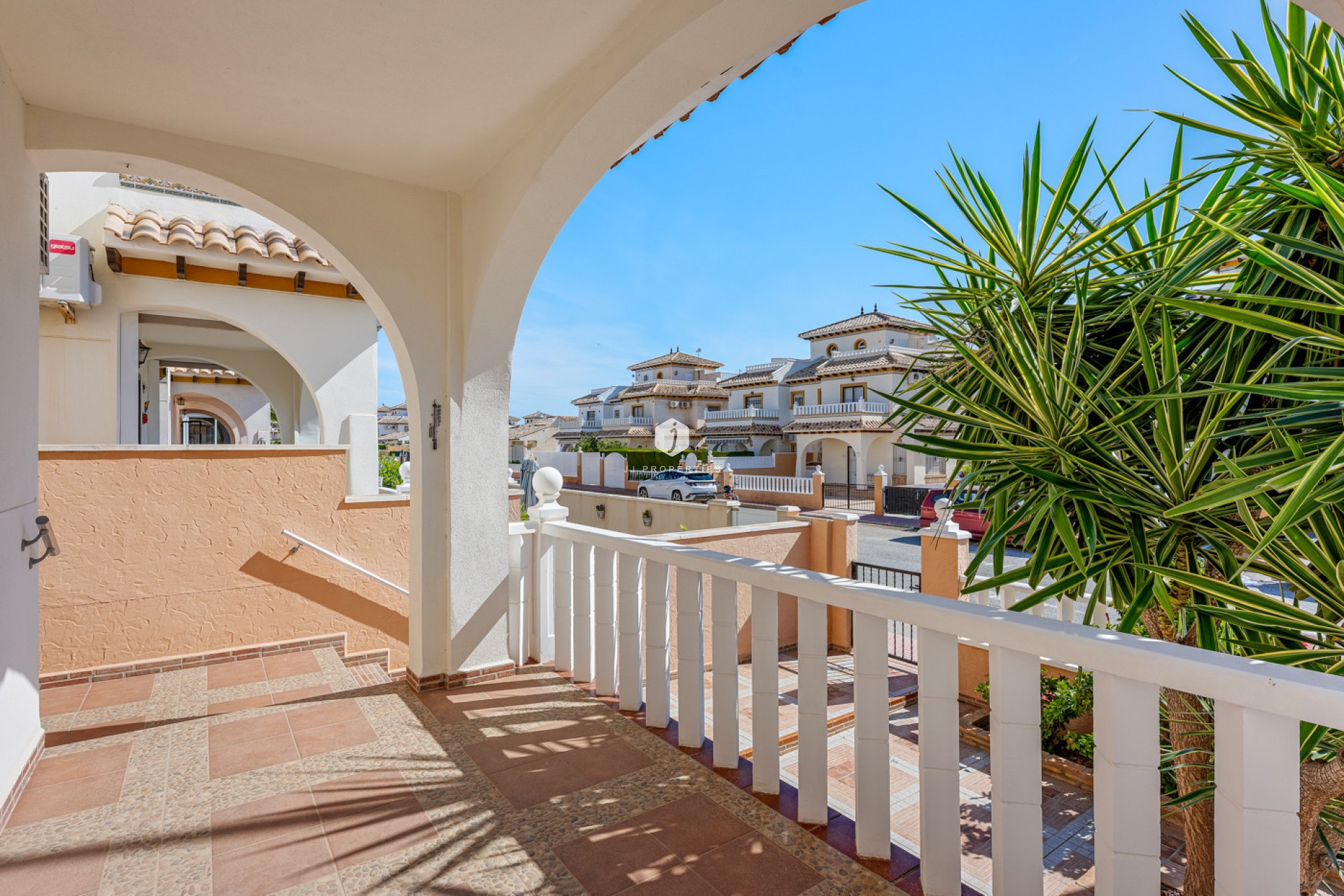 Aus zweiter Hand - Chalet -
Cabo Roig - Costa Blanca