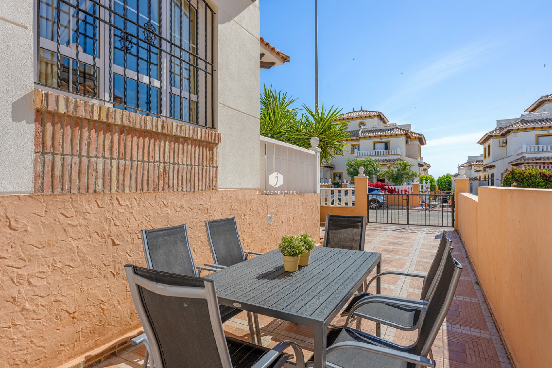 Aus zweiter Hand - Chalet -
Cabo Roig - Costa Blanca