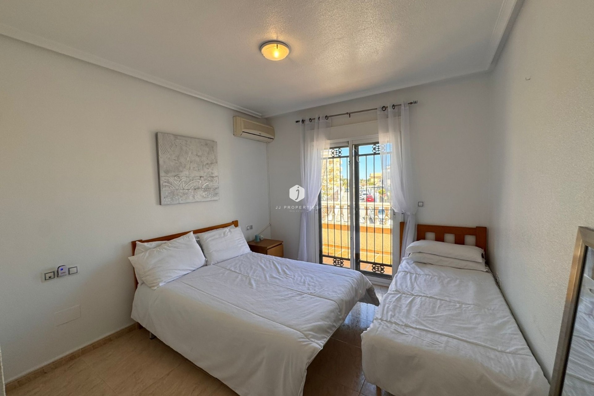 Aus zweiter Hand - Chalet -
Campoamor - Costa Blanca