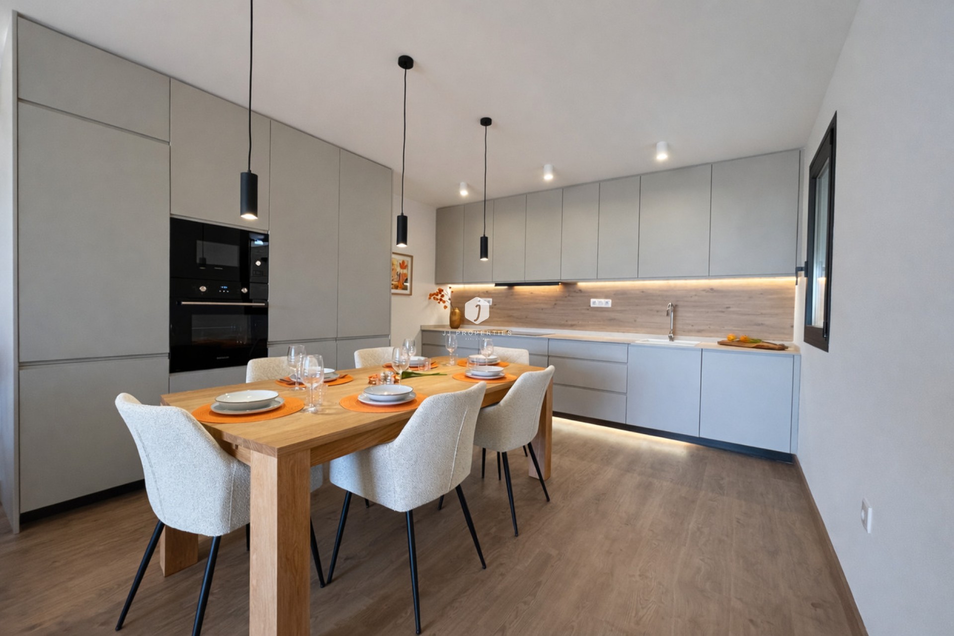 Aus zweiter Hand - Chalet -
Dolores - Costa Blanca