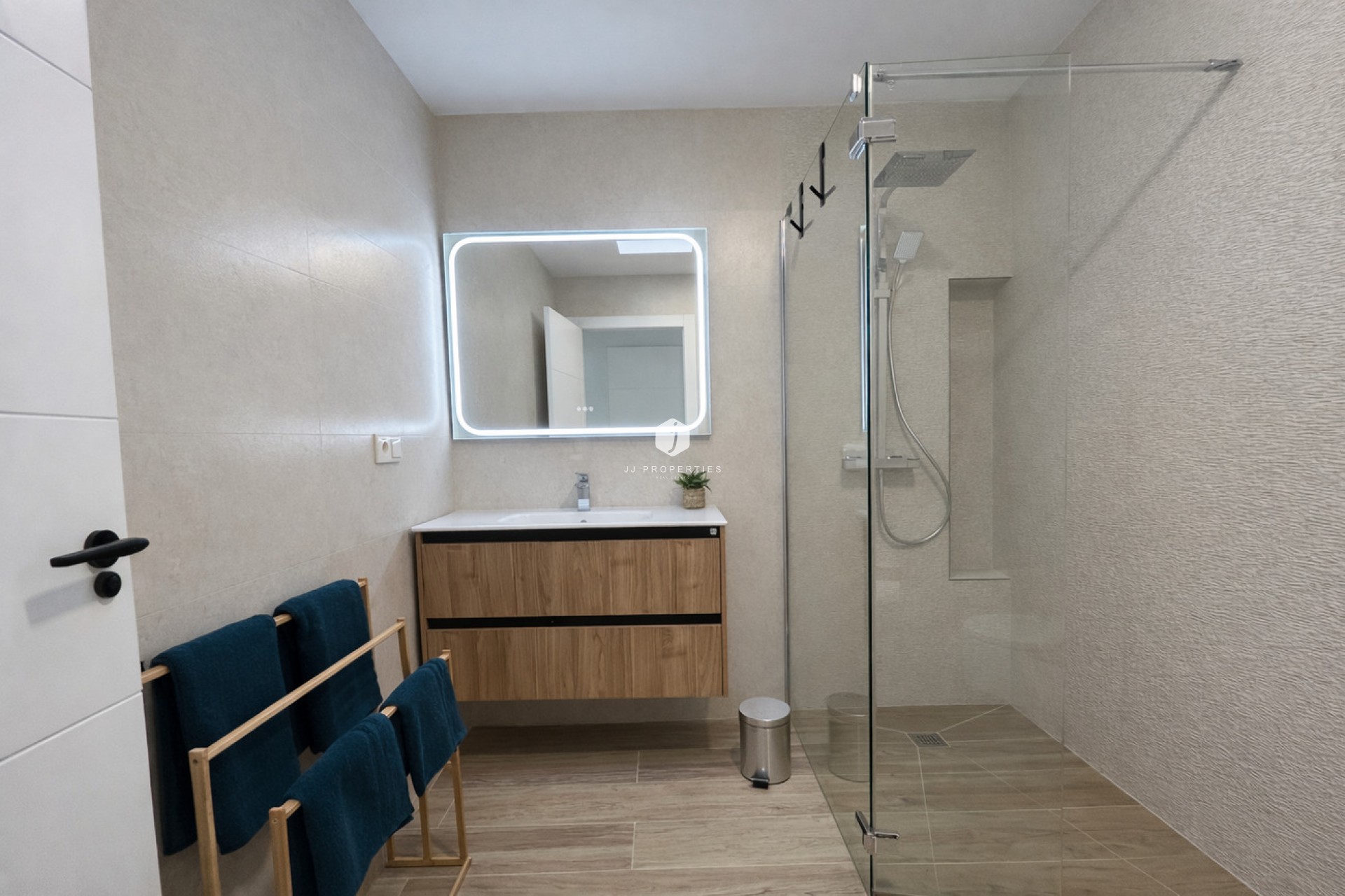 Aus zweiter Hand - Chalet -
Dolores - Costa Blanca