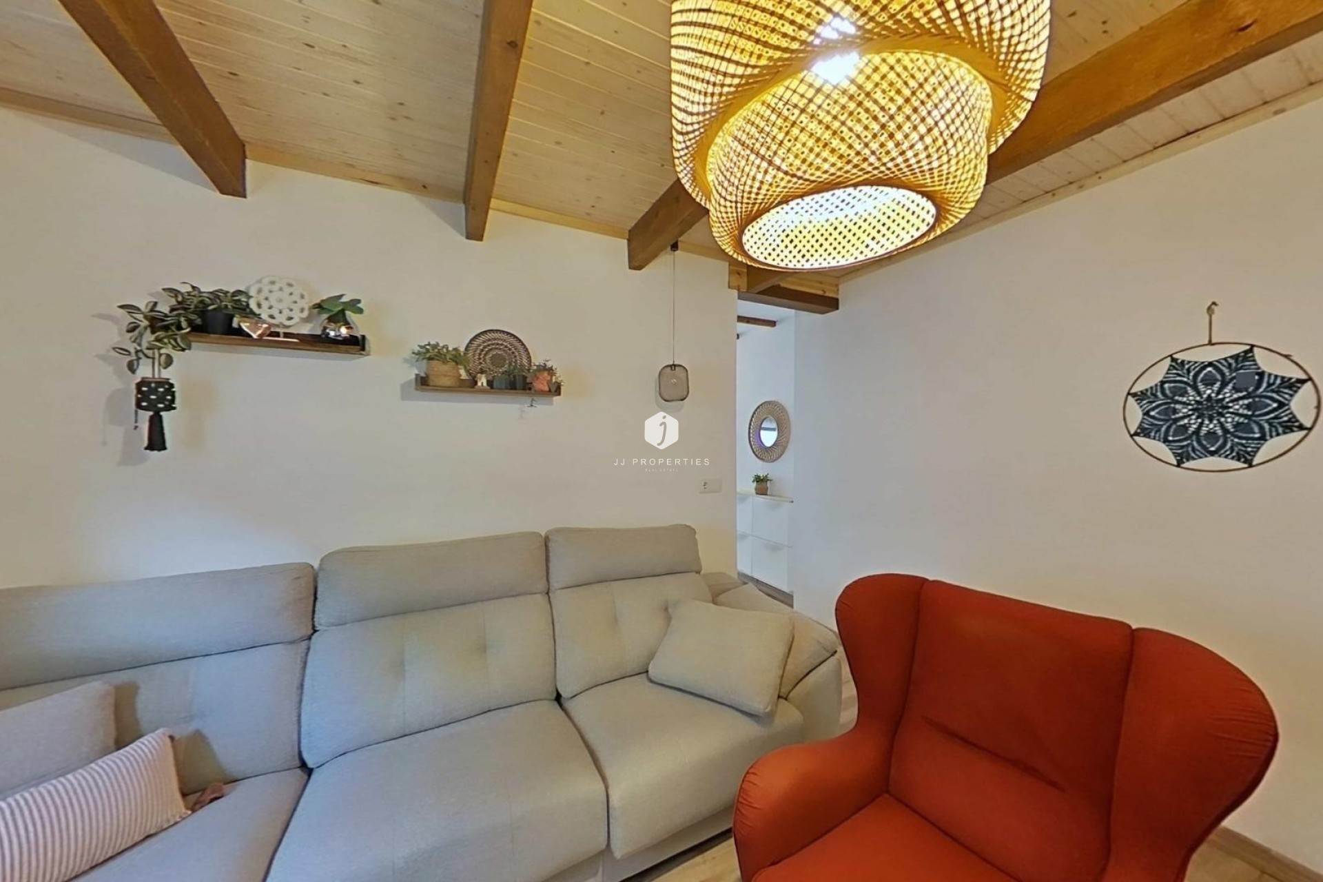 Aus zweiter Hand - Chalet -
Formentera del Segura - Centro