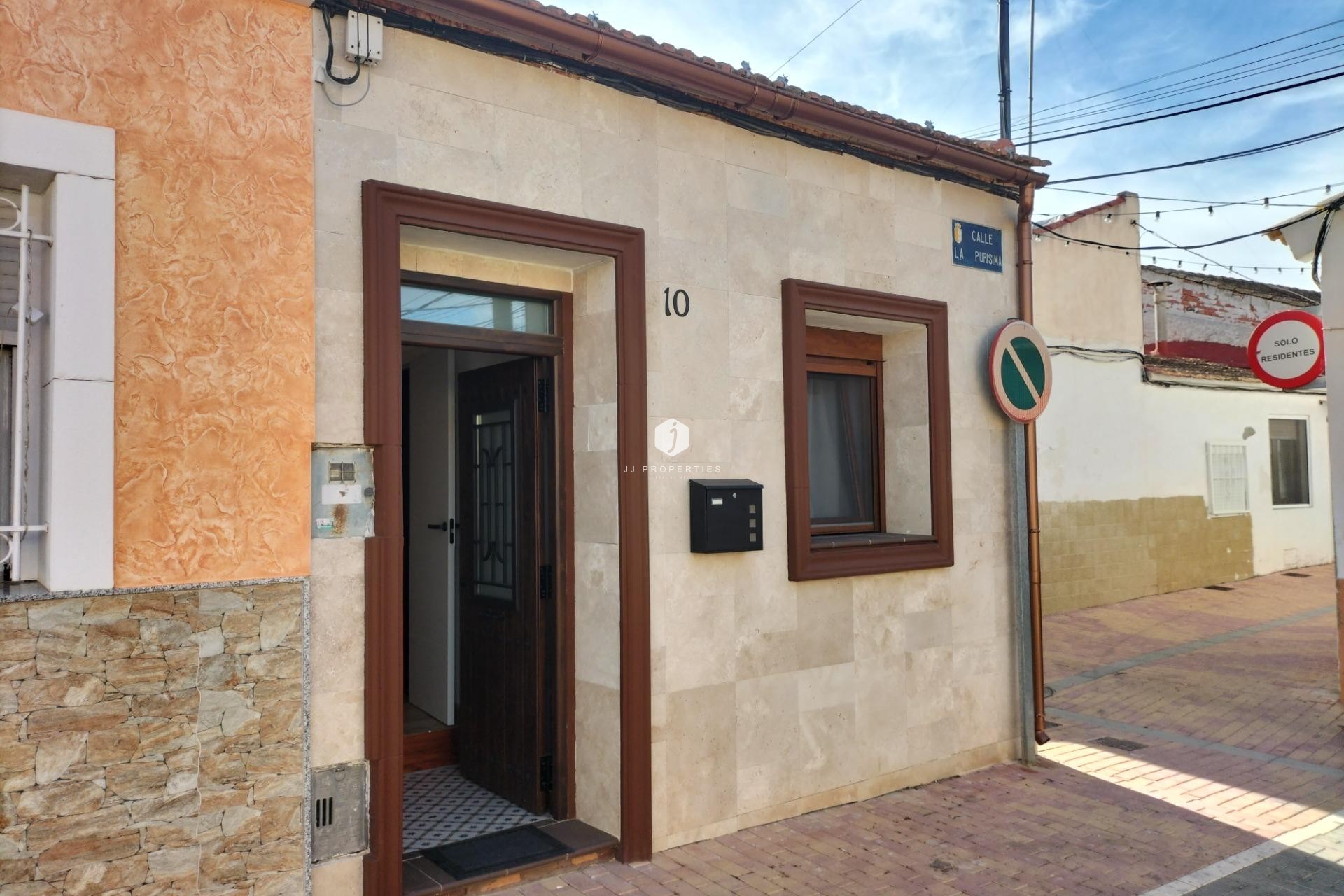 Aus zweiter Hand - Chalet -
Formentera del Segura - Centro
