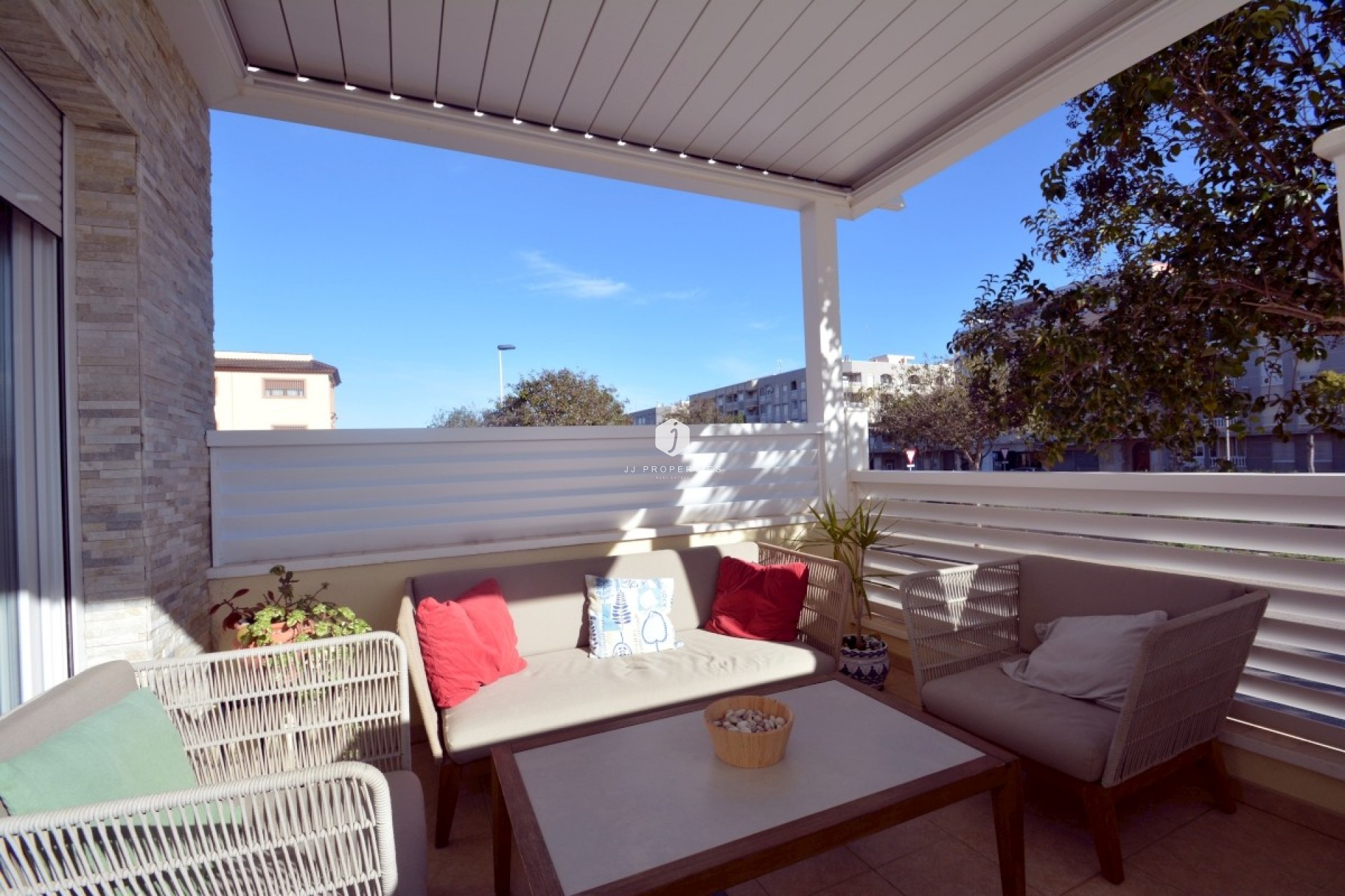 Aus zweiter Hand - Chalet -
Guardamar del Segura - Costa Blanca