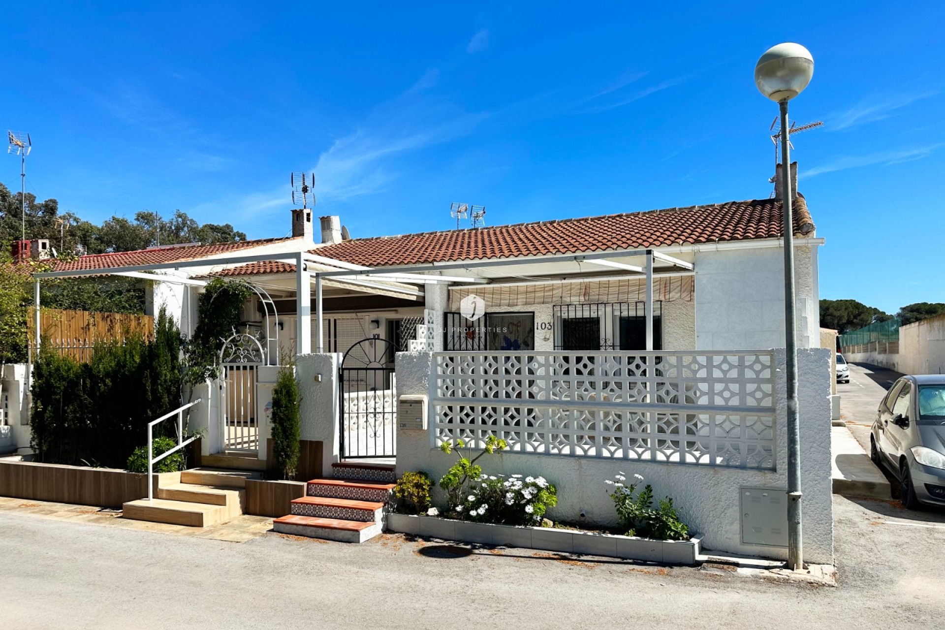 Aus zweiter Hand - Chalet -
Guardamar del Segura - Costa Blanca
