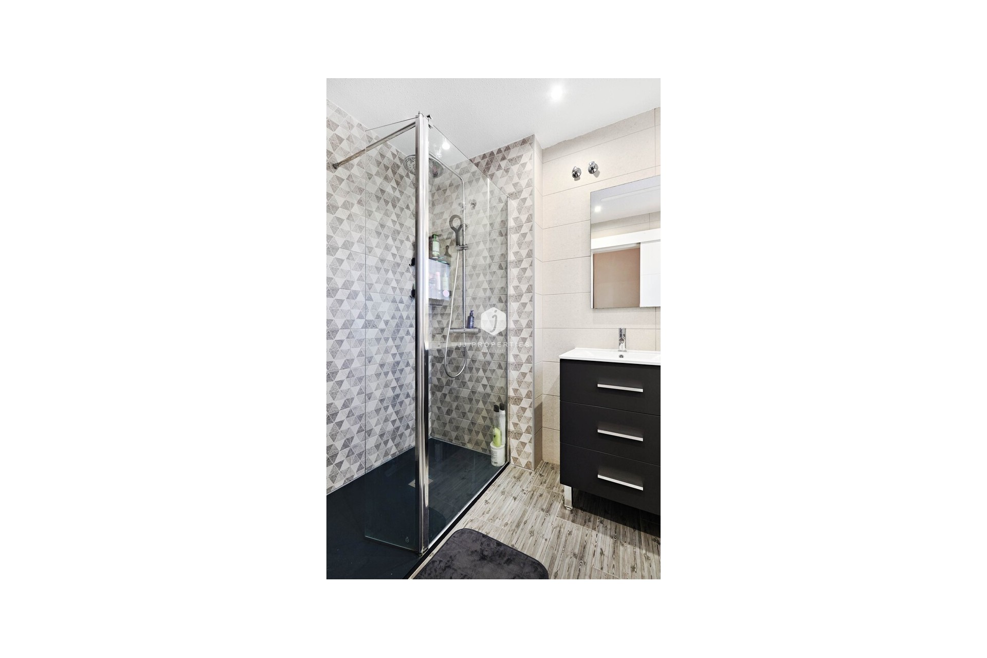 Aus zweiter Hand - Chalet -
Guardamar del Segura - El Raso