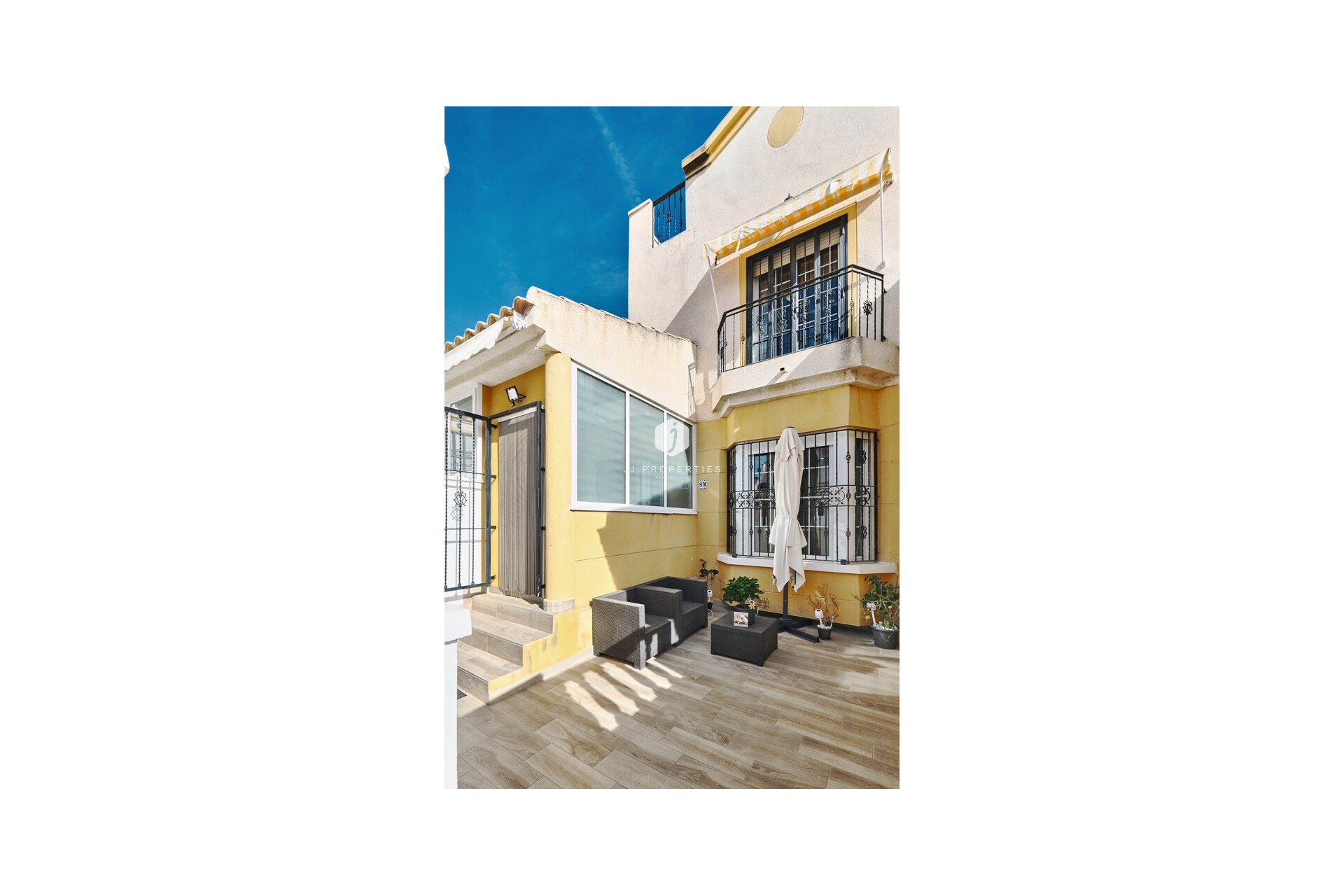 Aus zweiter Hand - Chalet -
Guardamar del Segura - El Raso